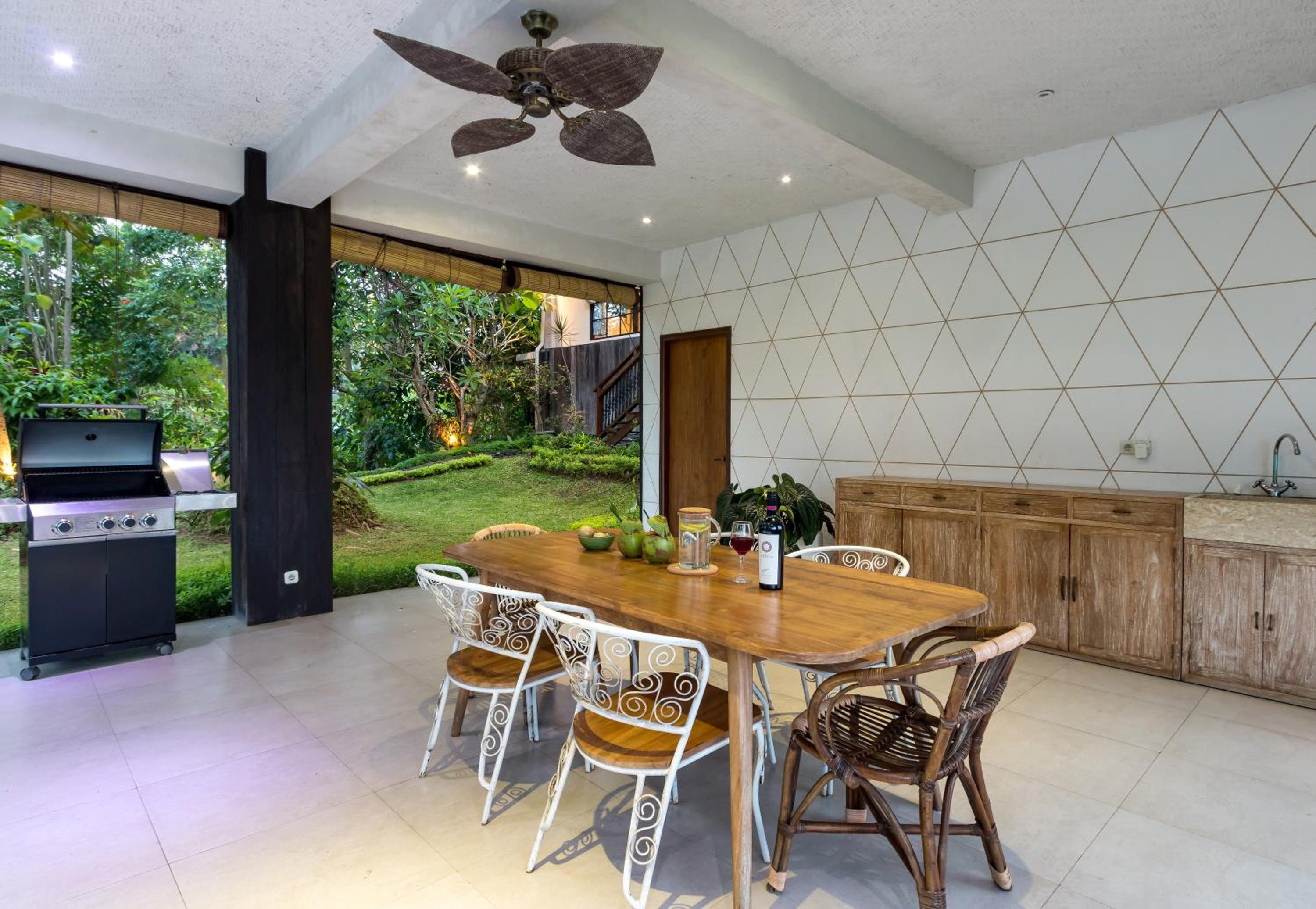 Heavenly 3-bedroom family villa in tranquil area of Ubud