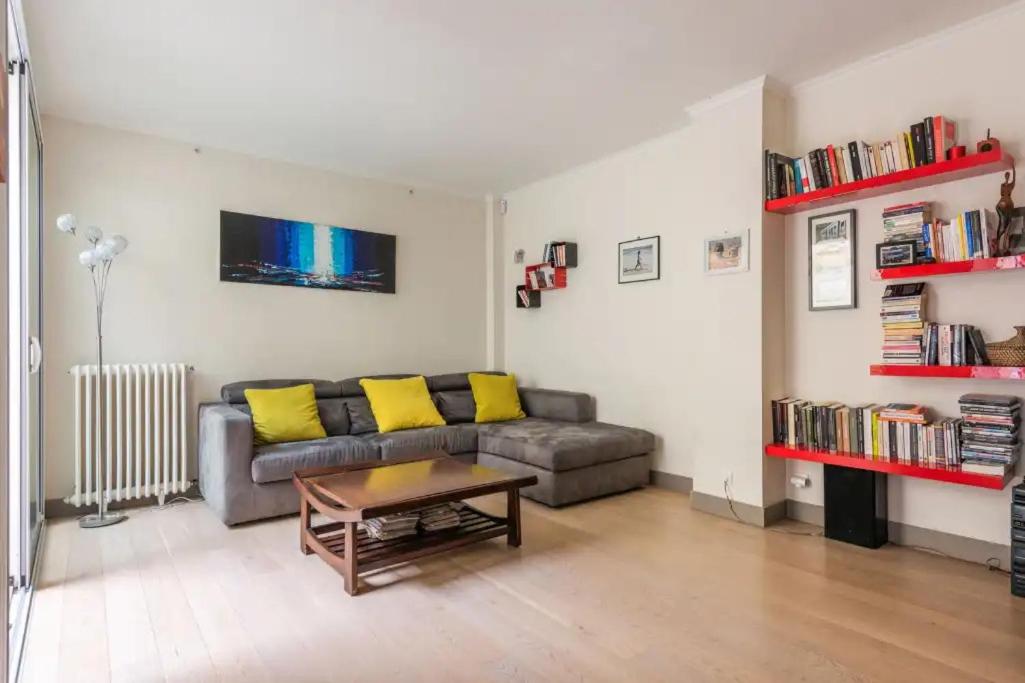 Wonderful family house in Bordeaux view 4