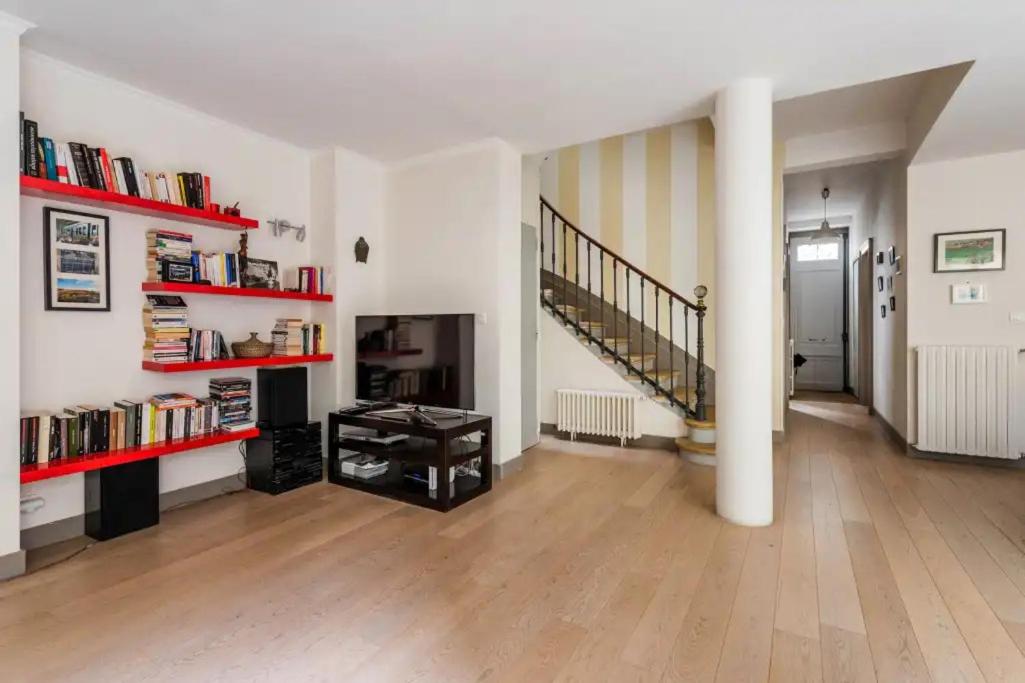 Wonderful family house in Bordeaux view 3