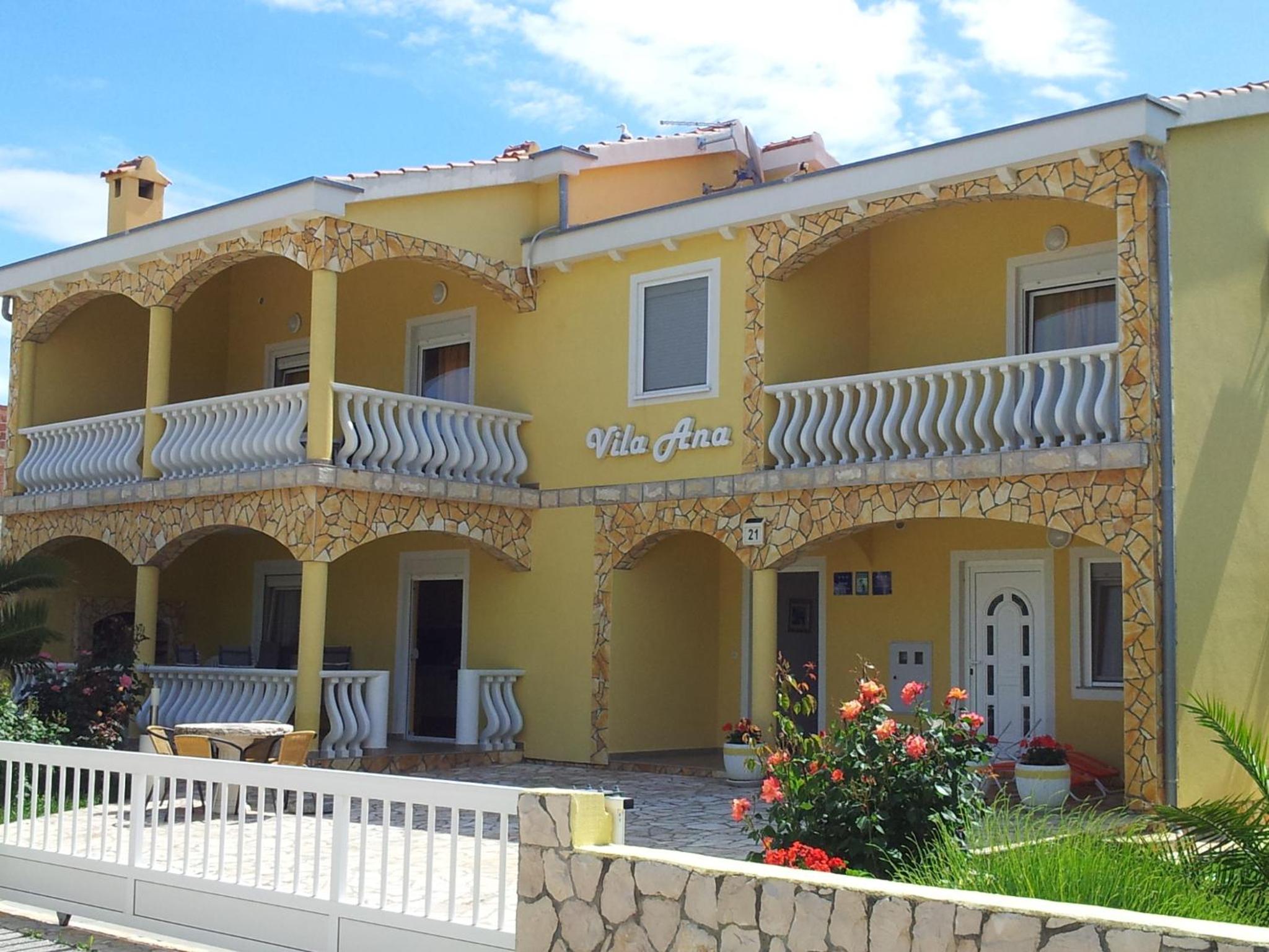 Hotel Apartments Vila Ana - Image 1