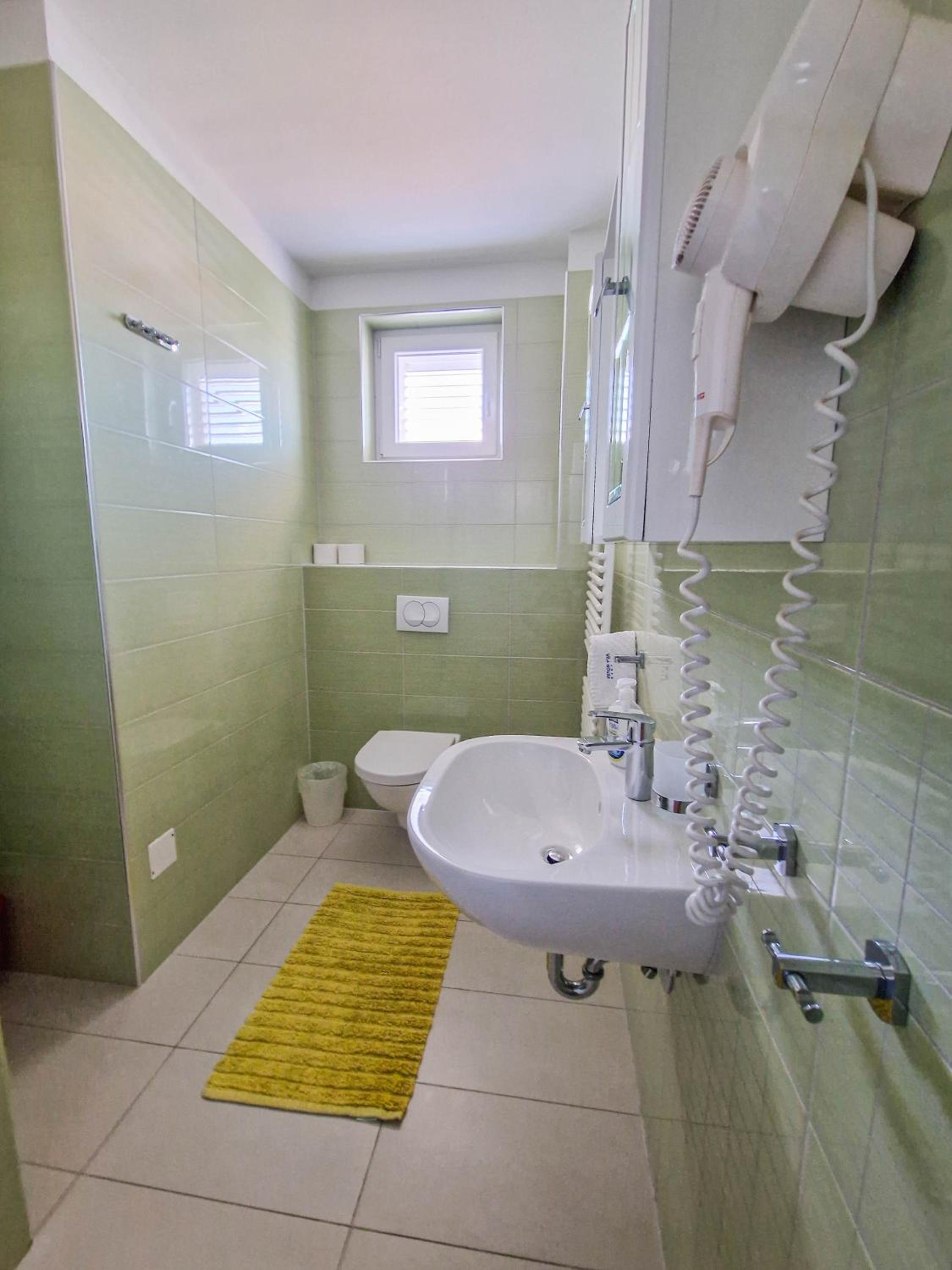 Photo 112
