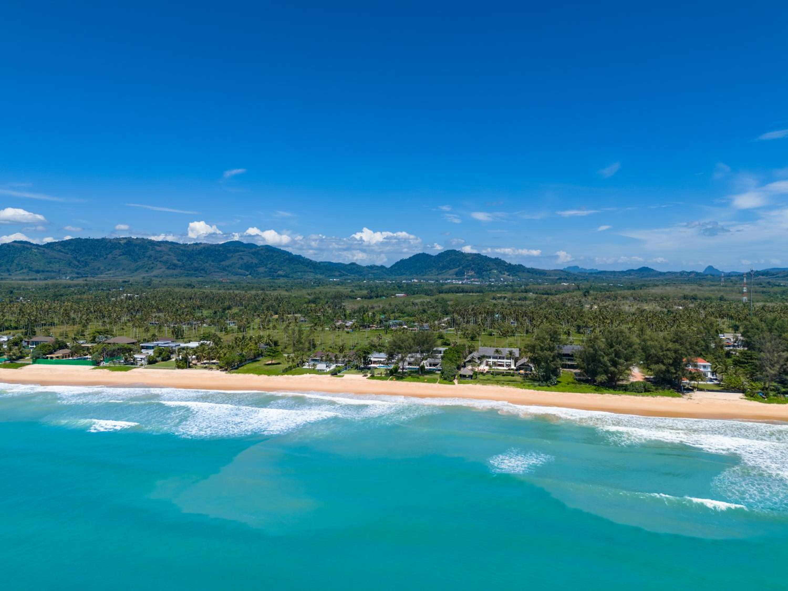 Twin Villas Natai South - 5 Bedroom Luxury Beach Front Villa view 3