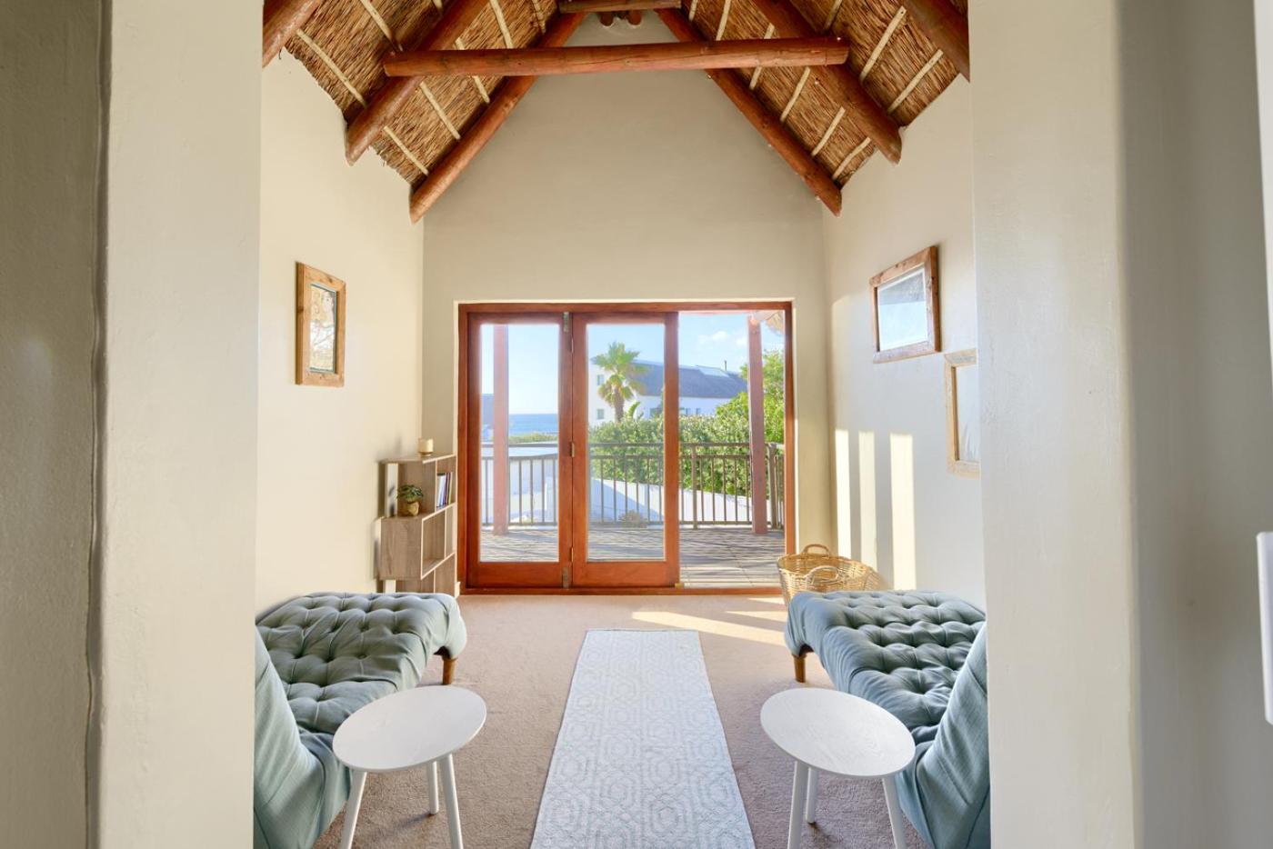 Moana Bay
