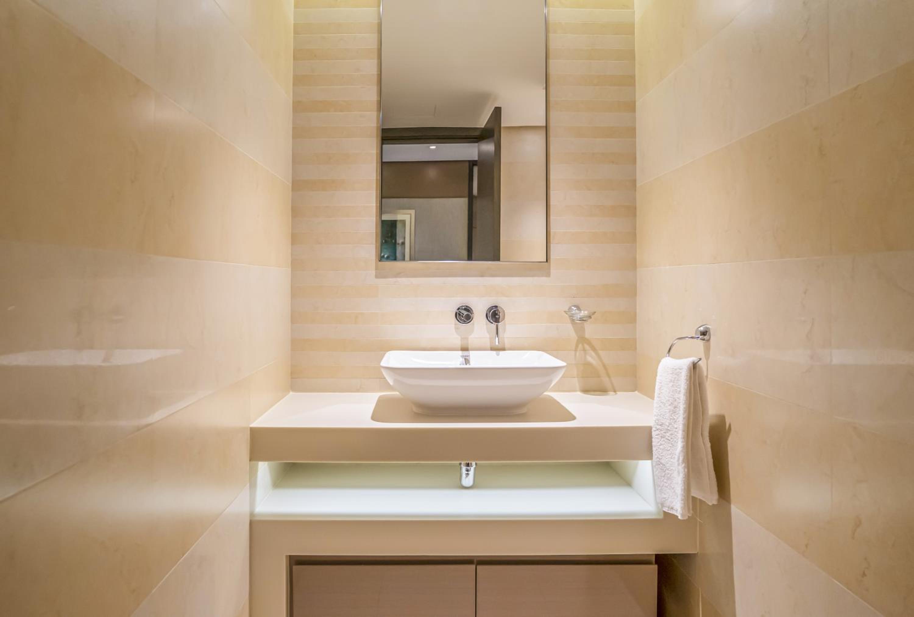 HomesGetaway-Creek Heights Residences Lovely 1BR