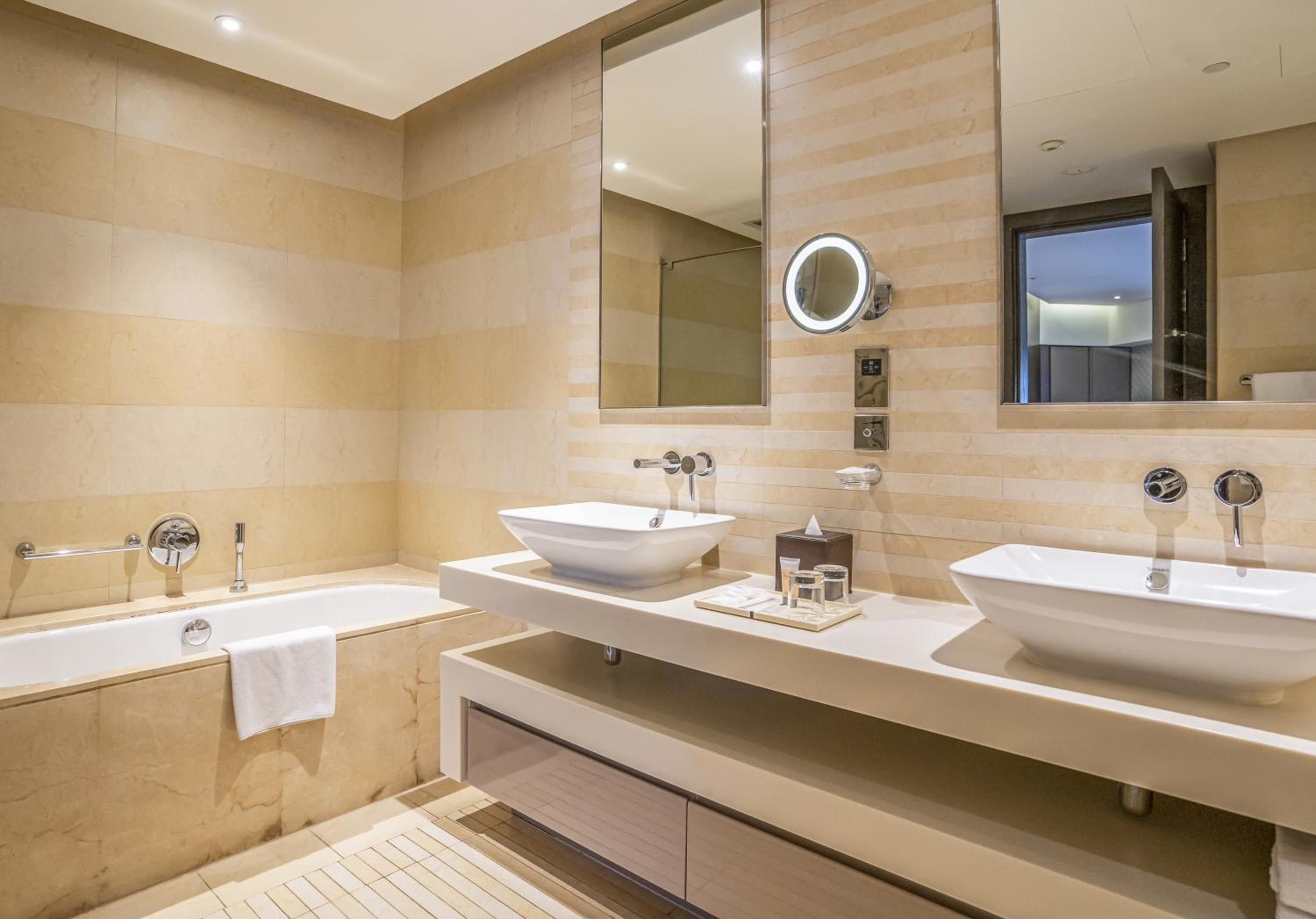 HomesGetaway-Creek Heights Residences Lovely 1BR