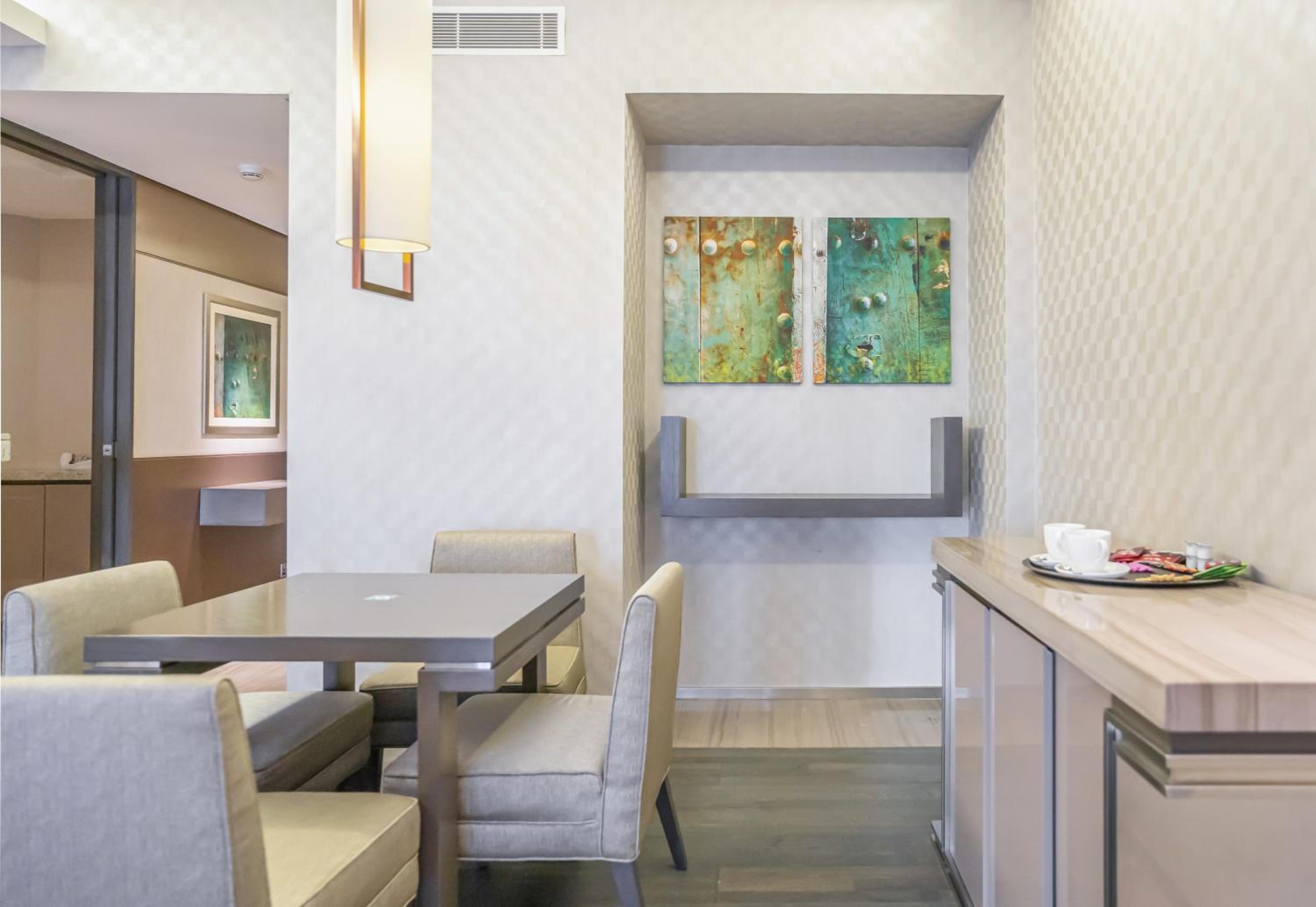 HomesGetaway-Creek Heights Residences Lovely 1BR