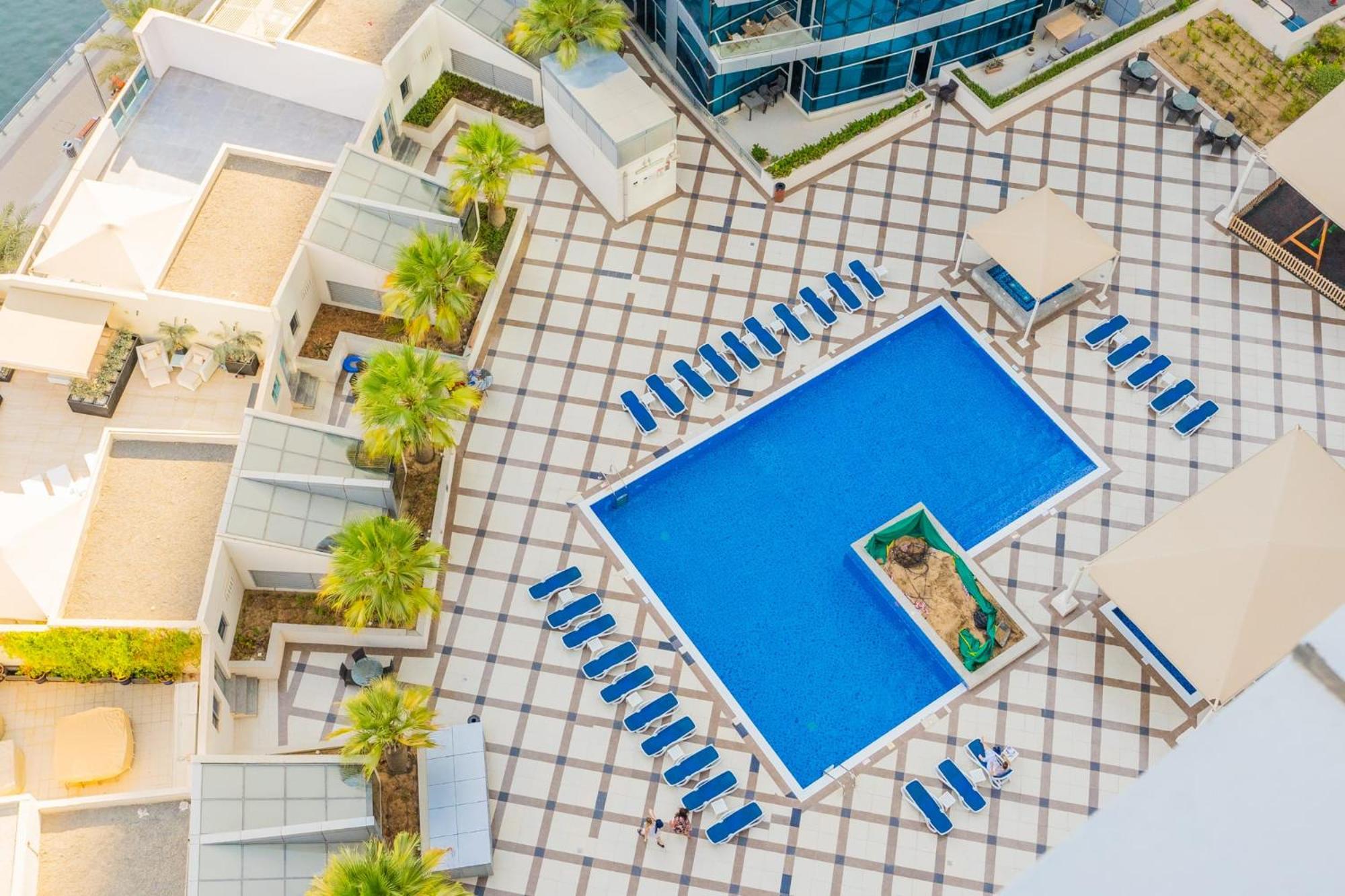 LUXFolio Retreats - Full Marina View - The Best