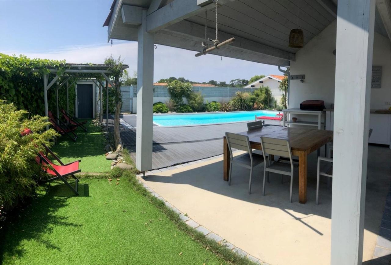 Villa avec piscine 12 personnes #0606
