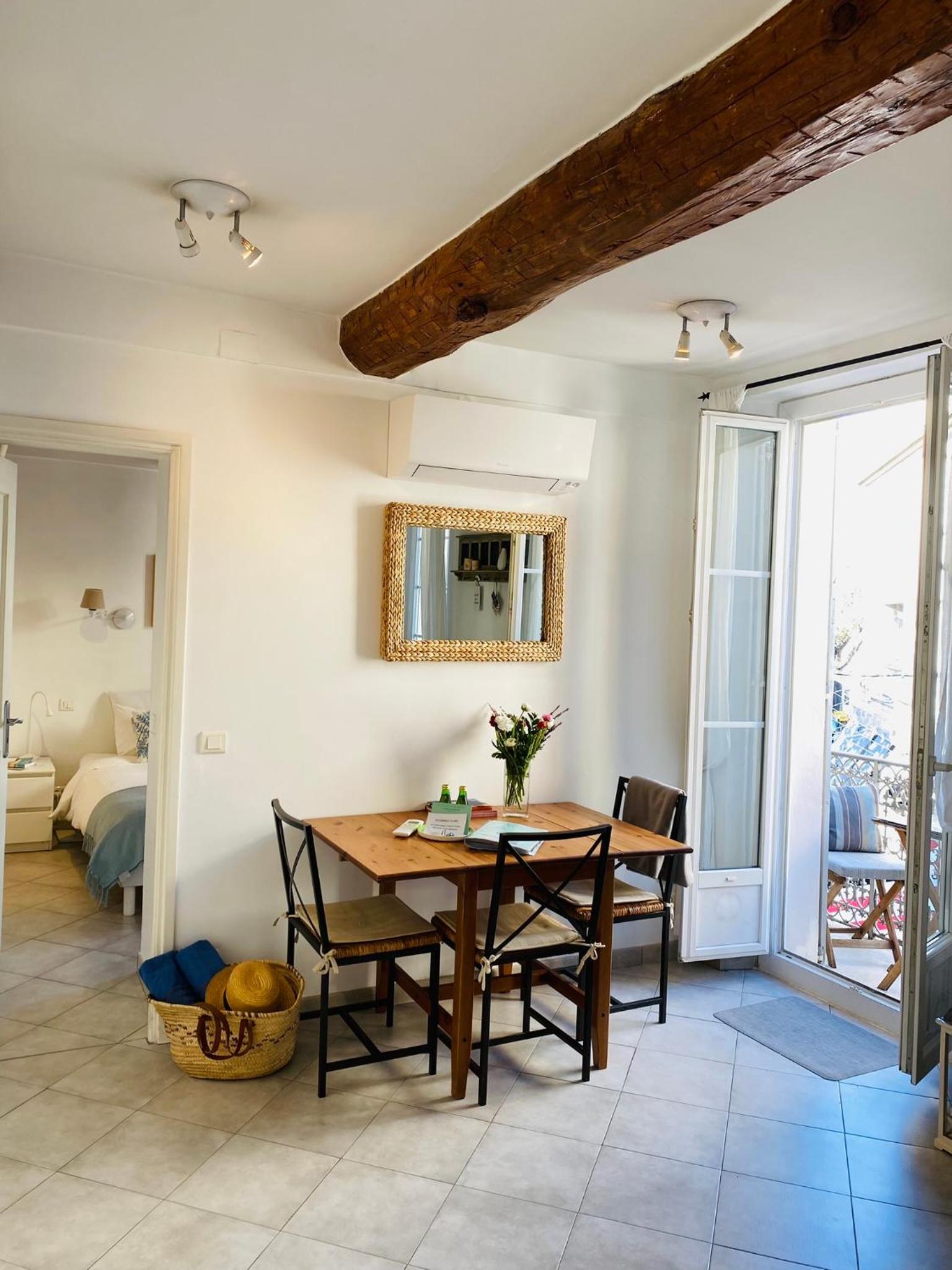 Pimms Apartment