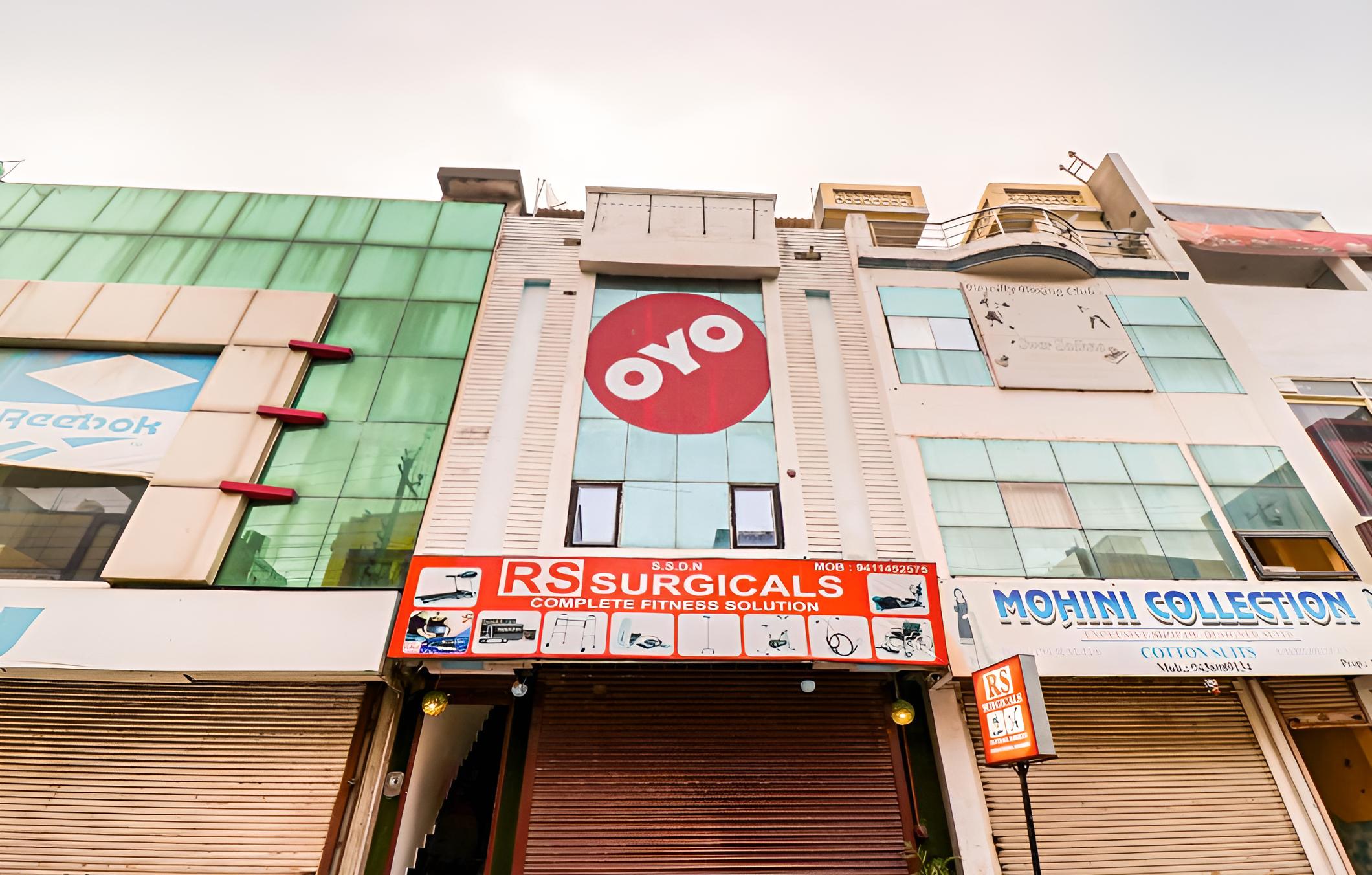 OYO 66434 Hotel Dhruv Inn