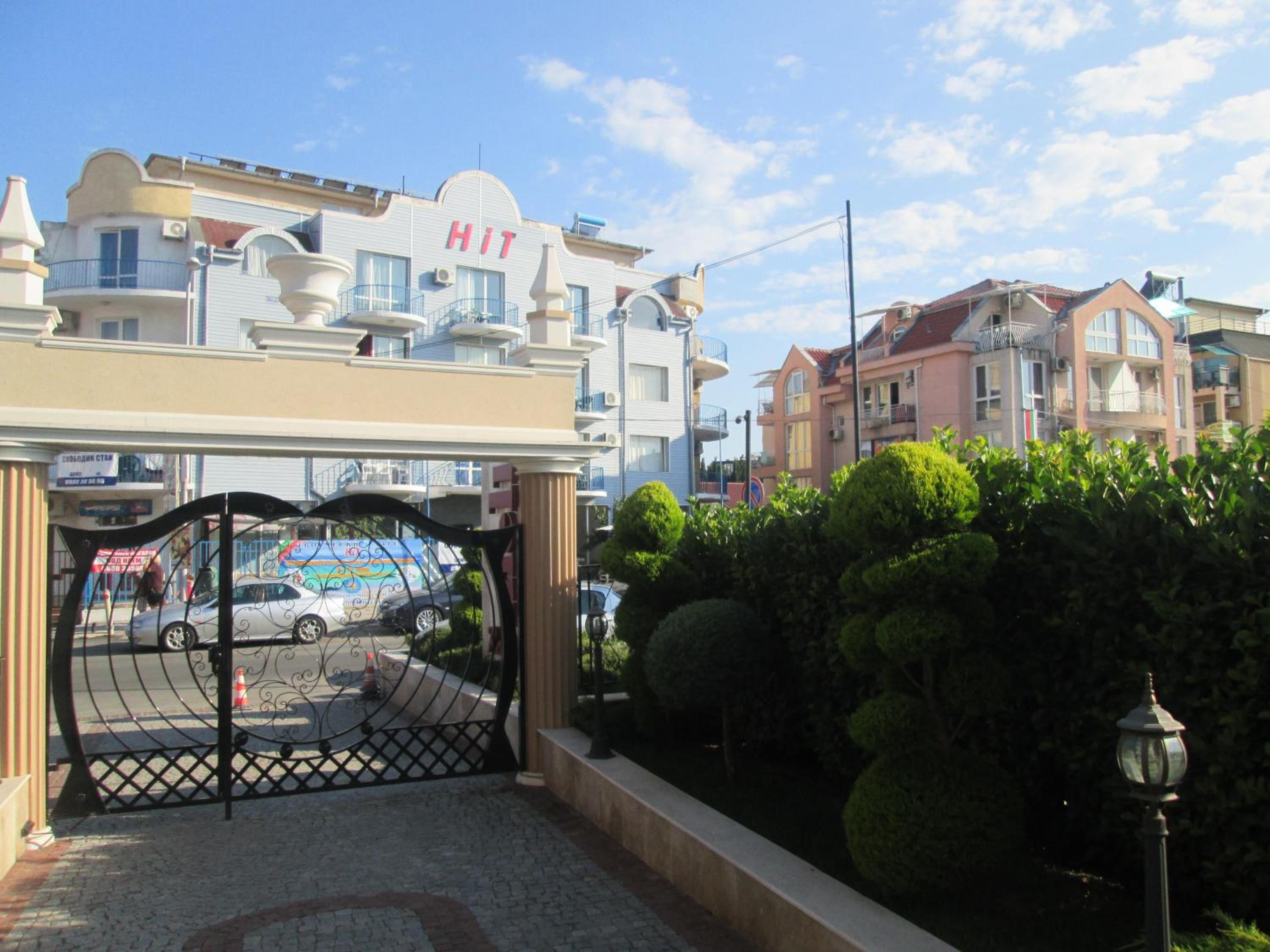Photo 42
