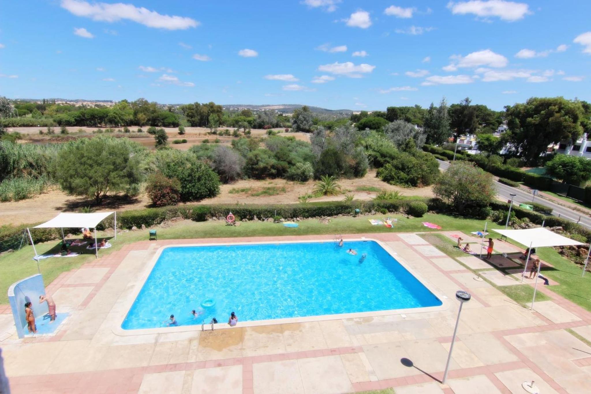 Pé do Lago Apartment - Condominium - Pool view 2