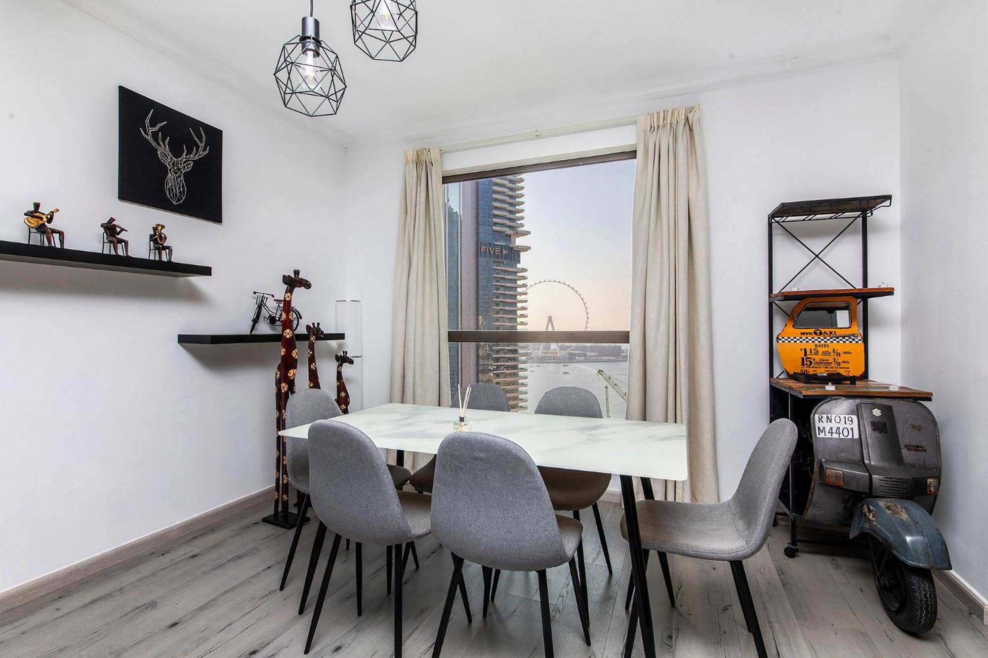 Dubai Marina 1BR with amazing sea view at Murjan 2