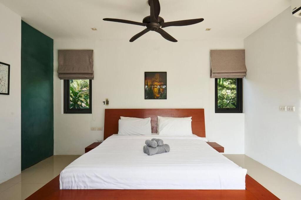 Private Pool Villa Near Naiharn Beach (YPV1)