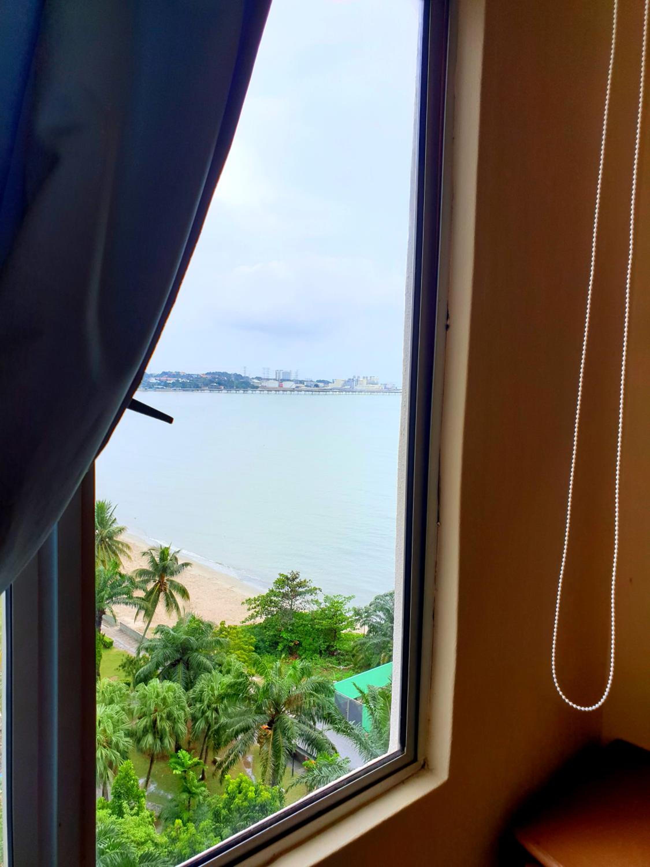 99 Glory Beach Resort - seaview, poolview, beachfront,wifi photo 3