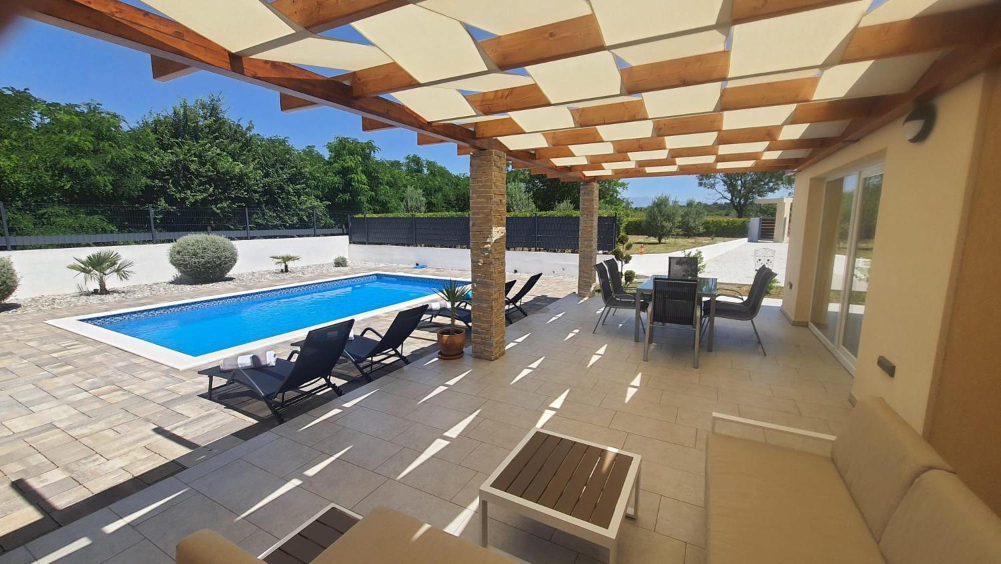 Hotel Happy House - Image 1