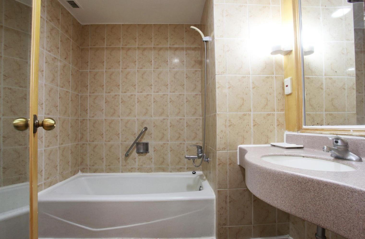 Royal Hotel Jeju 8