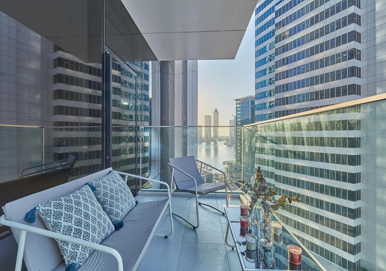 Luxury Studios with Burj Khalifa & Canal View in Downtown - Marquise Square Tower