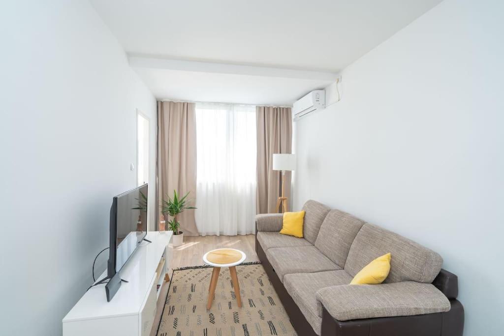 Apartment Tajchi, 5 min from Rixos Beach