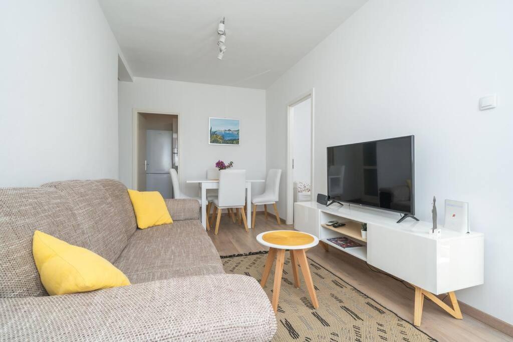 Apartment Tajchi, 5 min from Rixos Beach