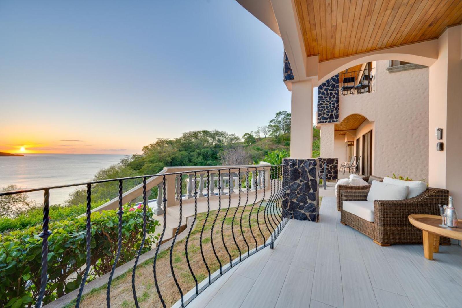 Playa Flamingo Towers Cliffside Retreat Endless Views Sunsets