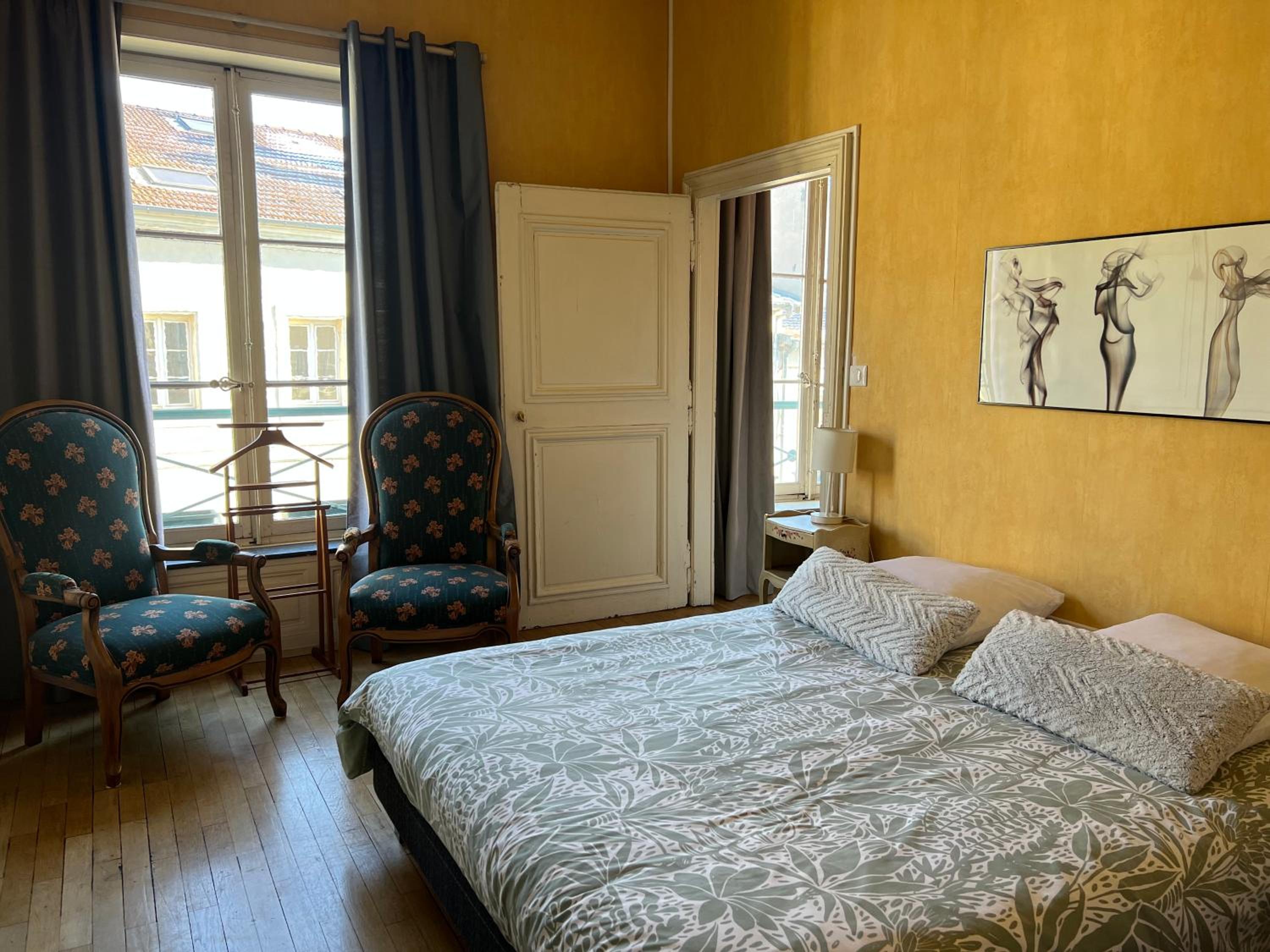 La Lodge Victoria -Vieille Ville & Pépinière -50m2