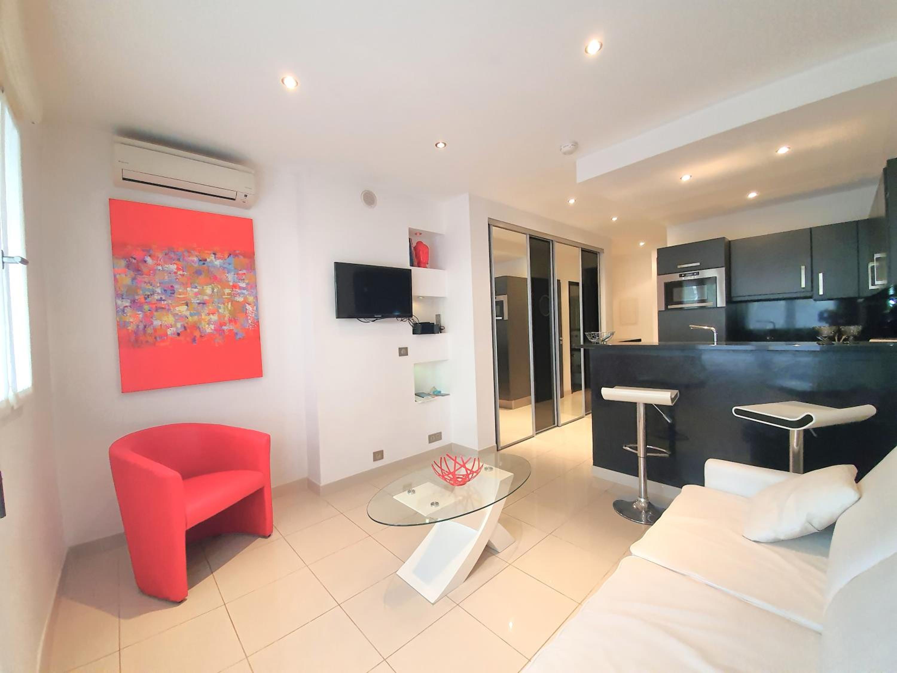 Studio design by Welcome to Cannes