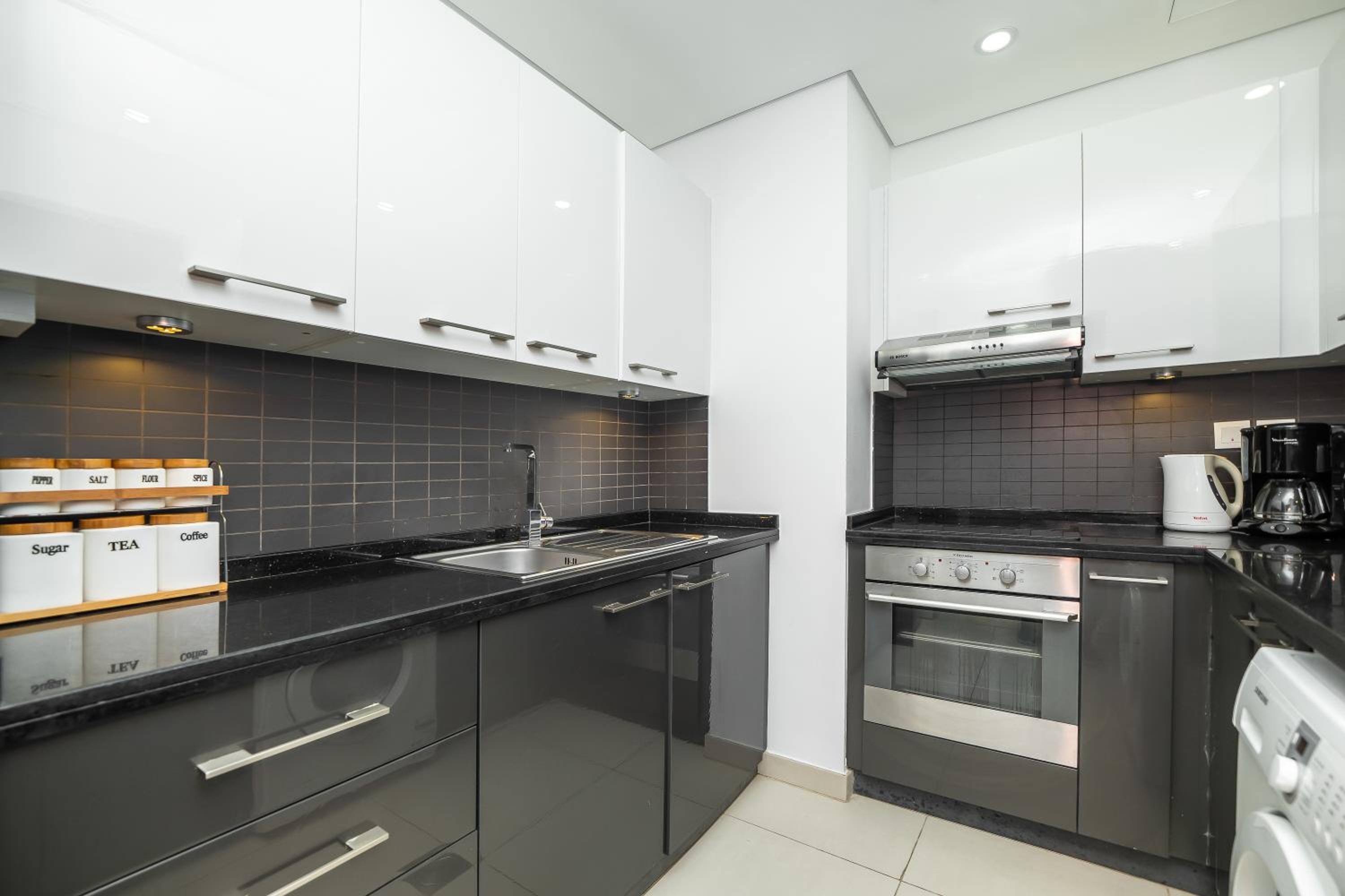 Luton Vacation Homes -Silverene Tower Full marina view ,Dubai Marina A50AB7