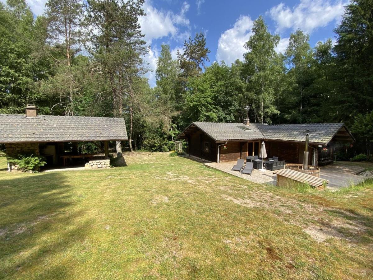 LE FISHING LODGE Chalet en bois