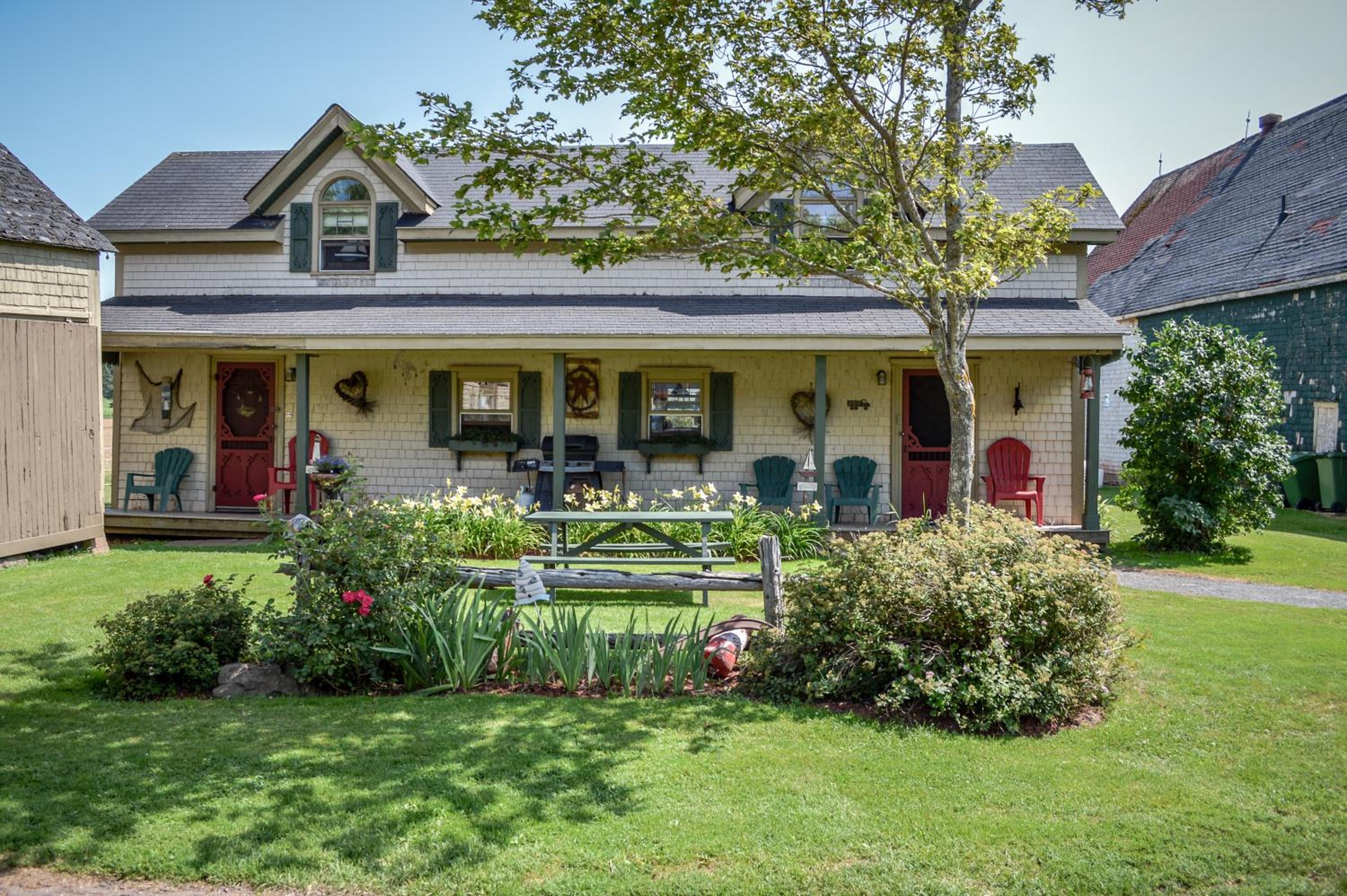 Summerside Vacations - Bugaboo Cottages - Property Image 15