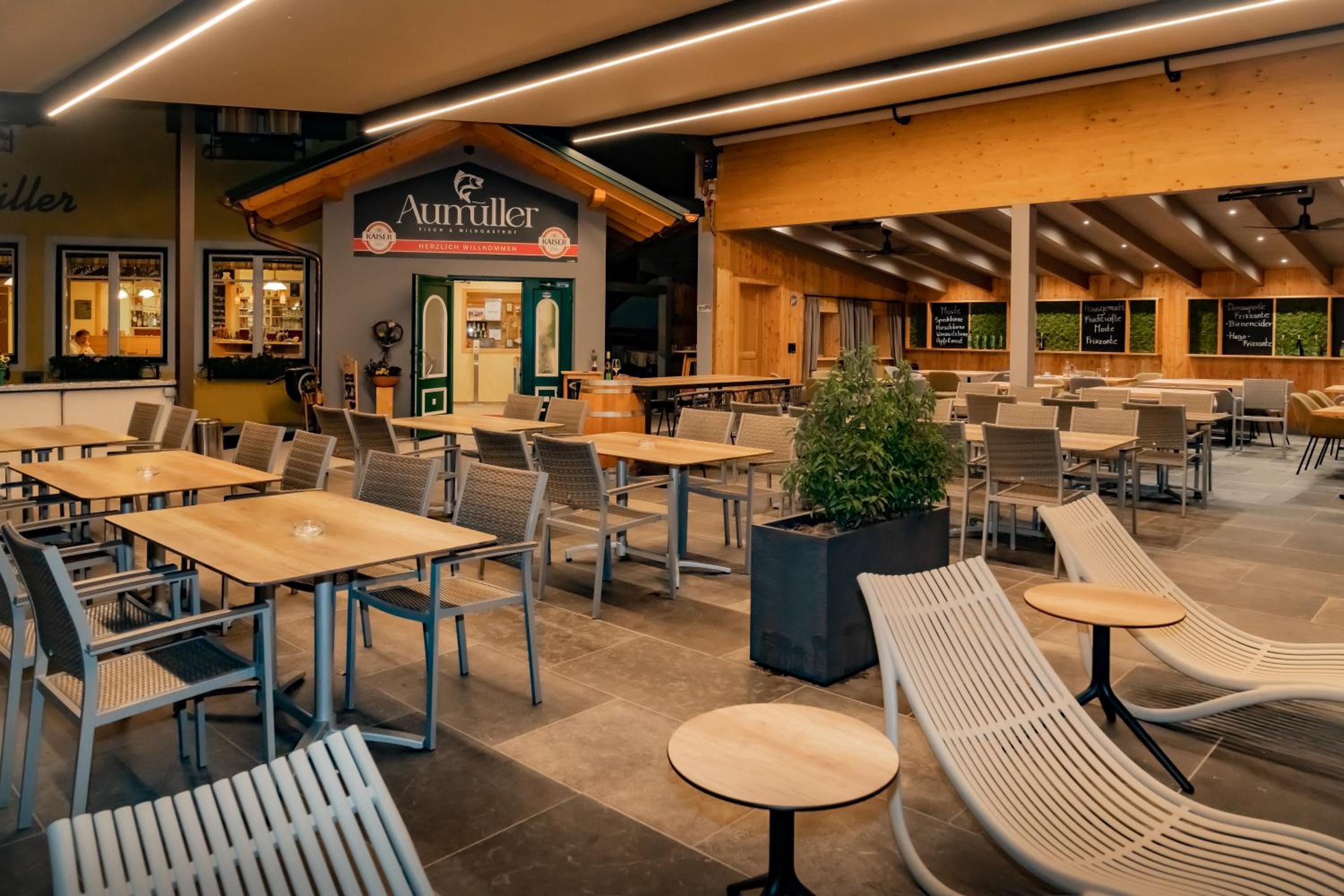 restaurant