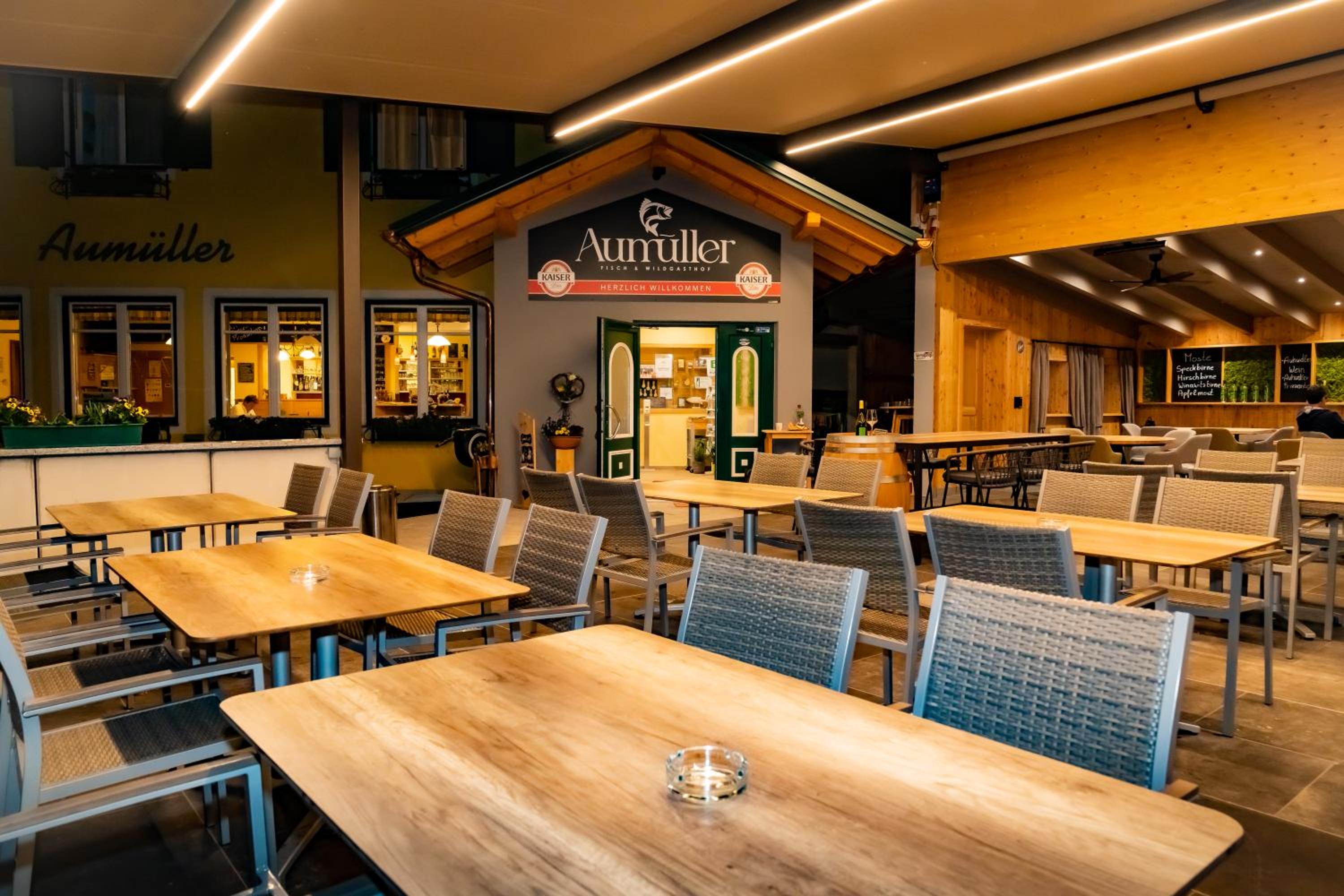 restaurant