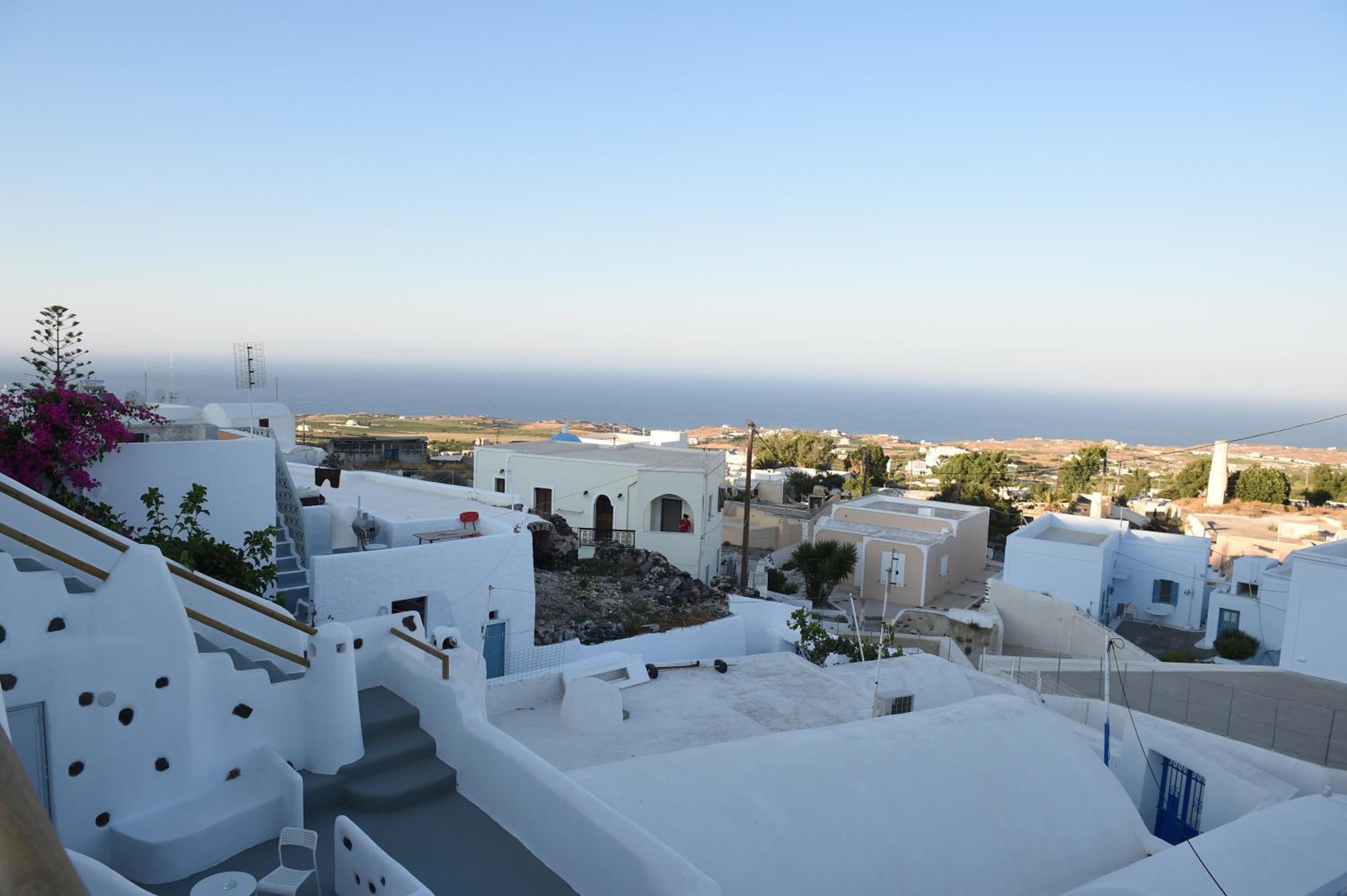 Manias Fira Residences