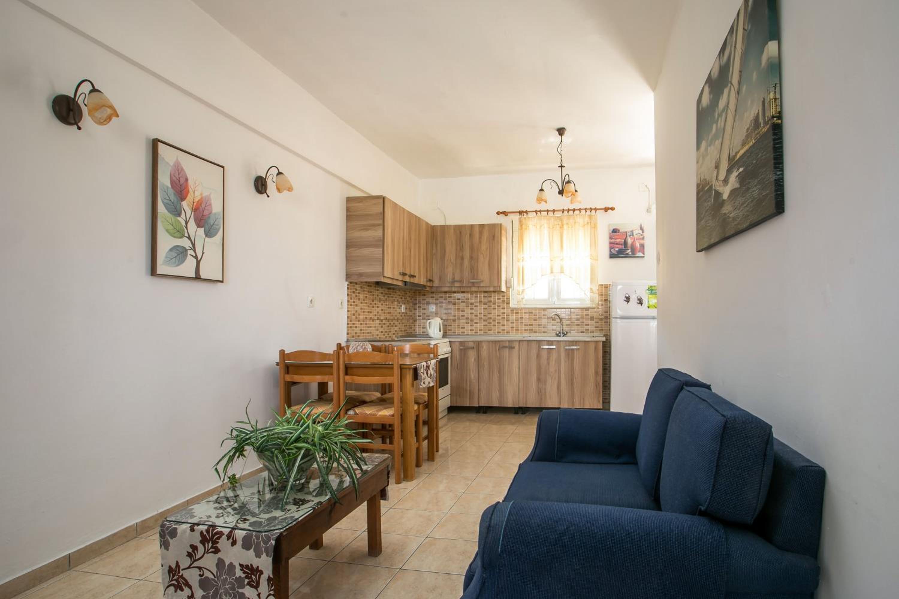 Dimitris studios & apartments view 4