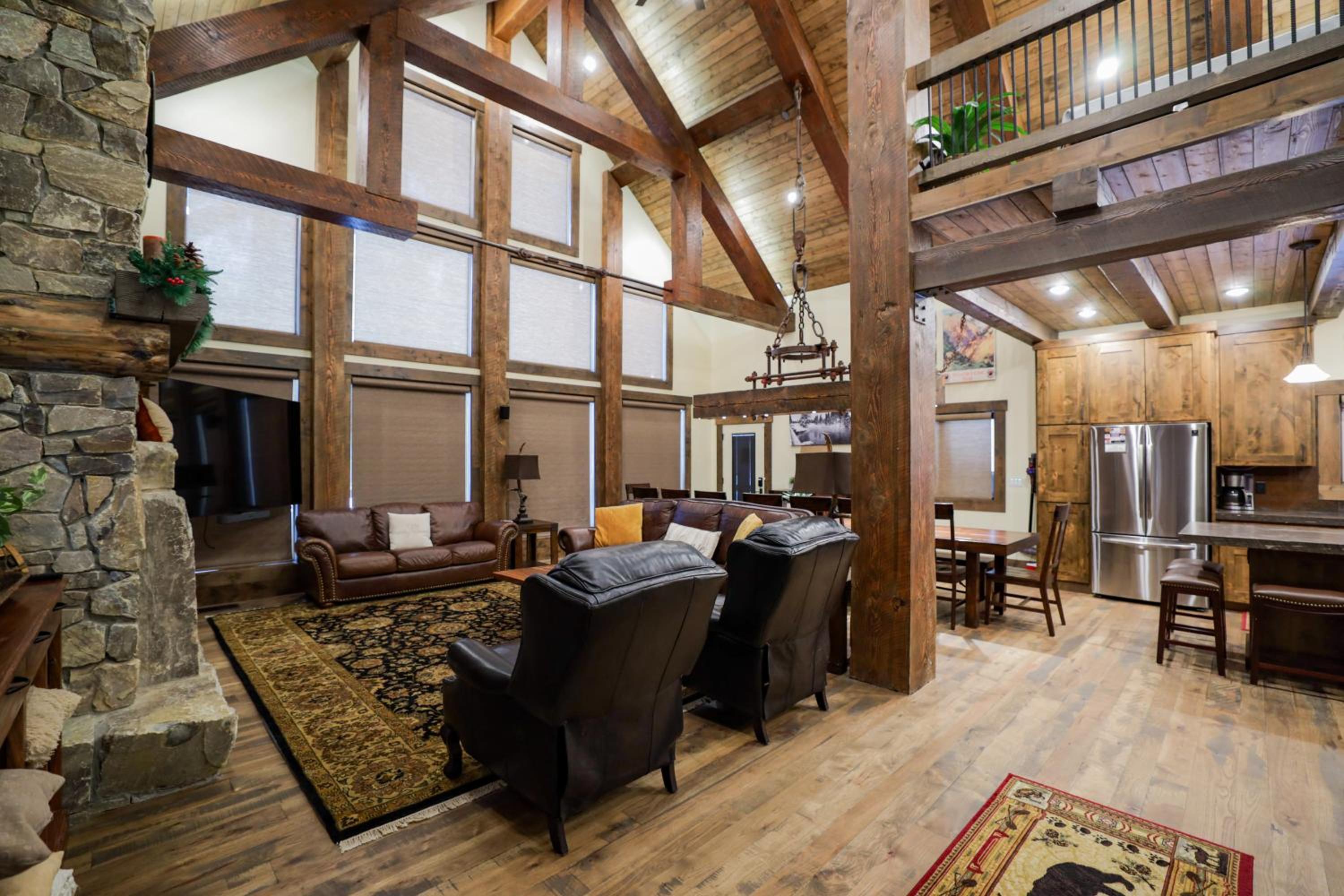 Yellowstone Crossing Lodge view 5