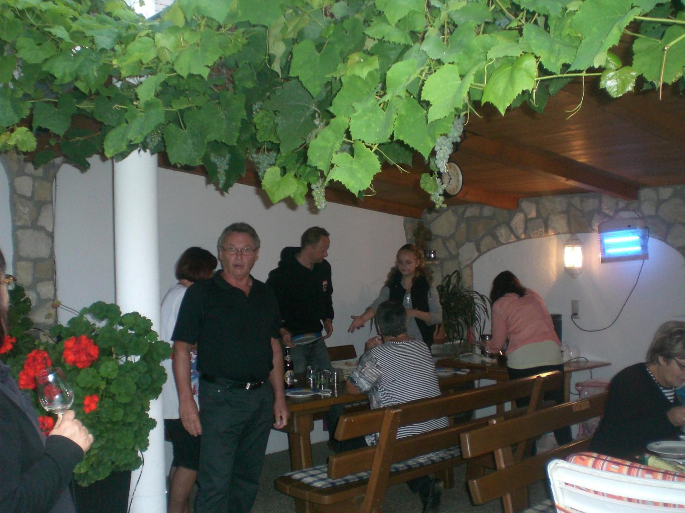 Photo 52