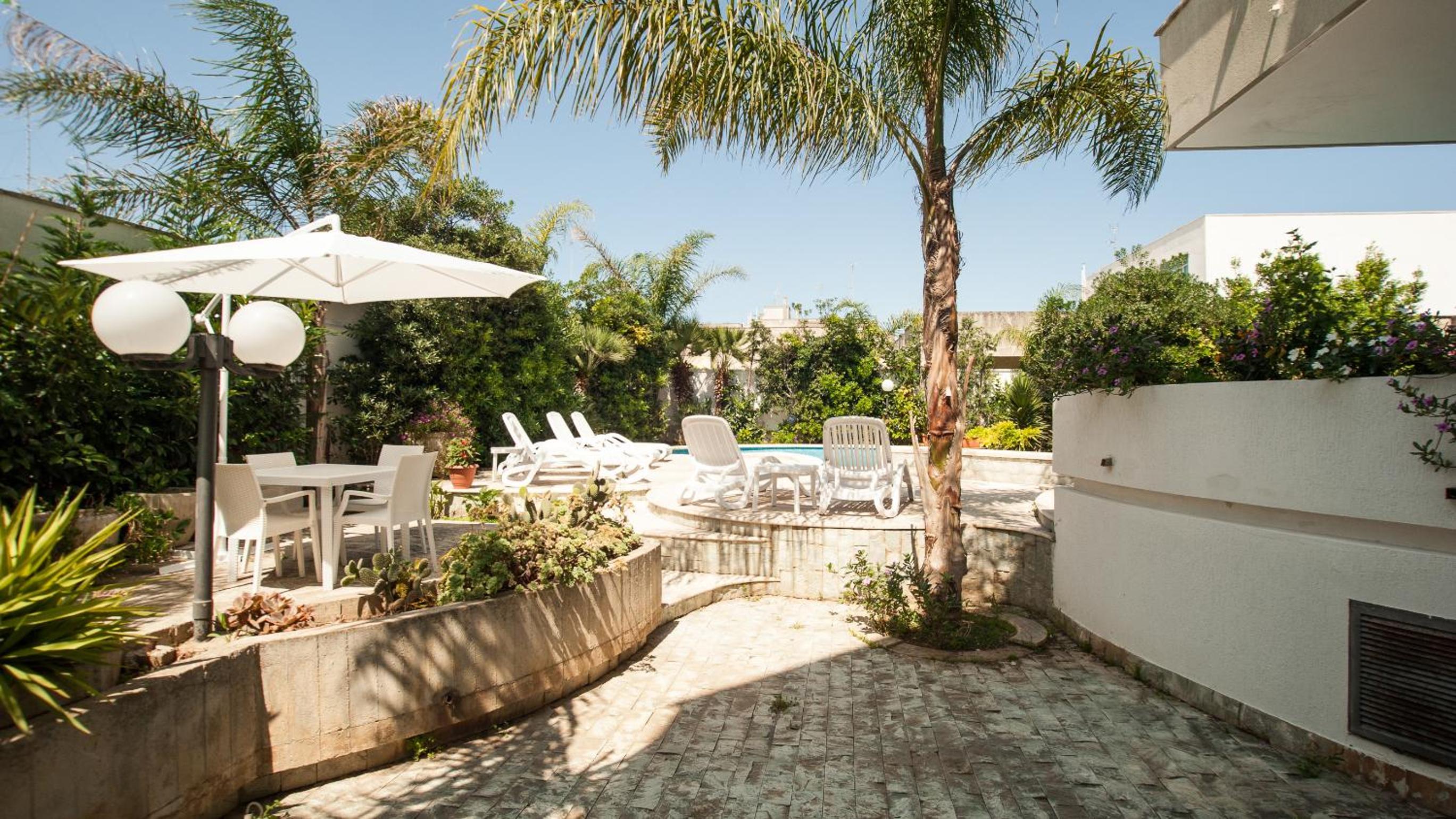 Villa Magnolia Luxury Suites