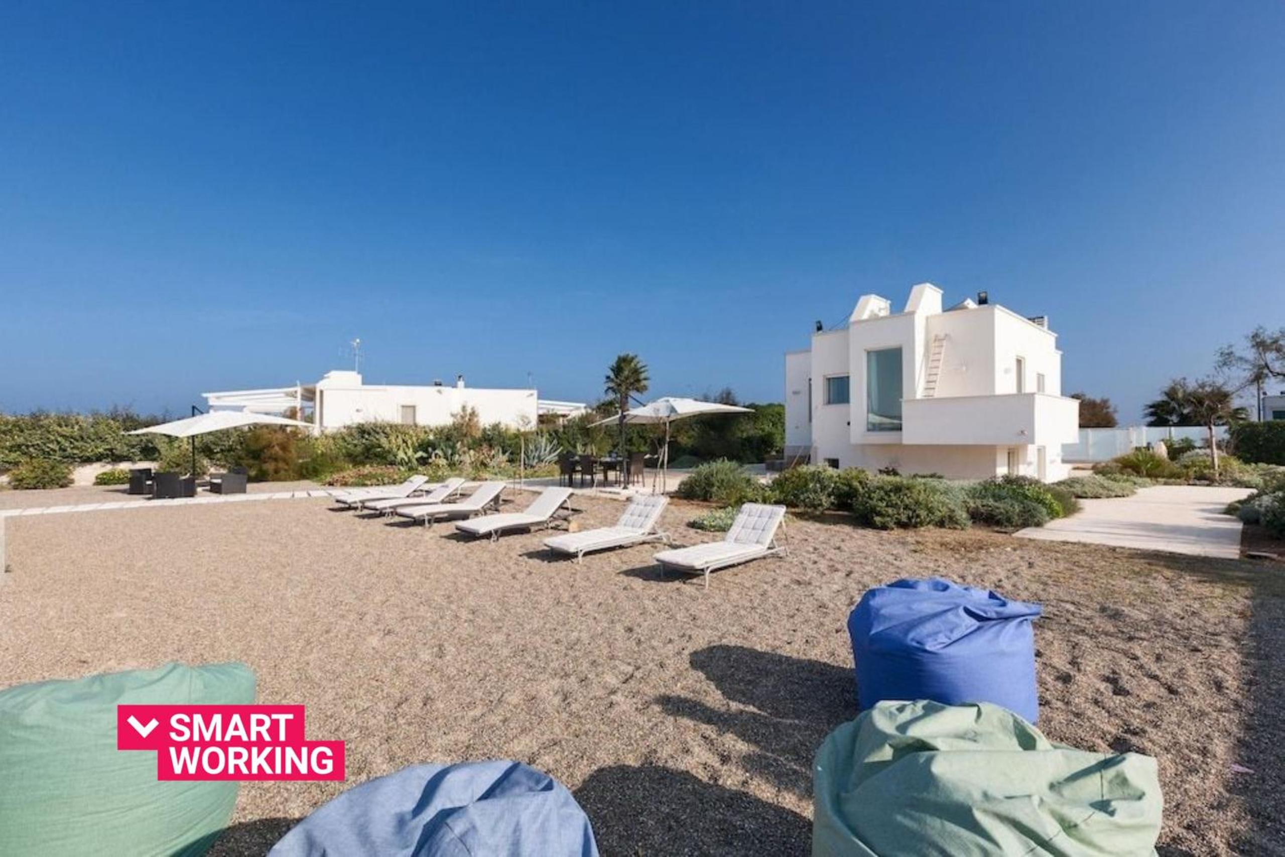 Villa Emiele con vista mare