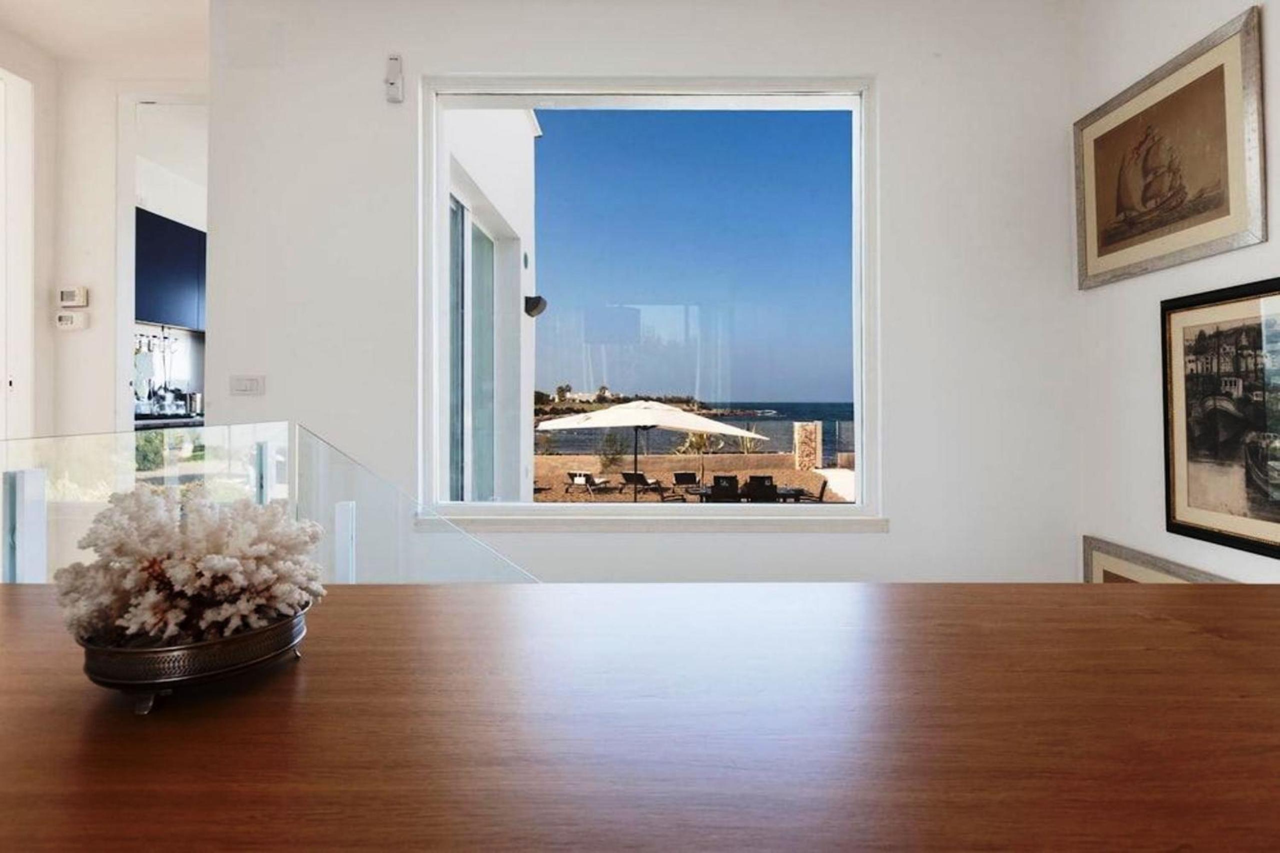 Villa Emiele con vista mare