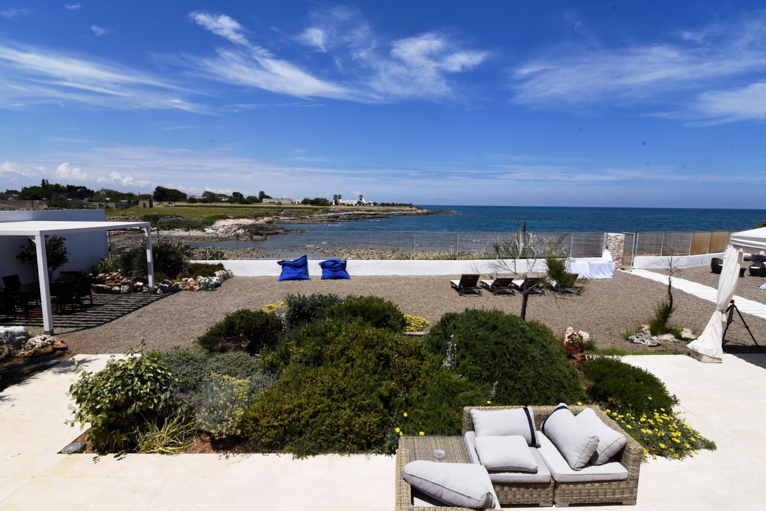 Villa Emiele con vista mare
