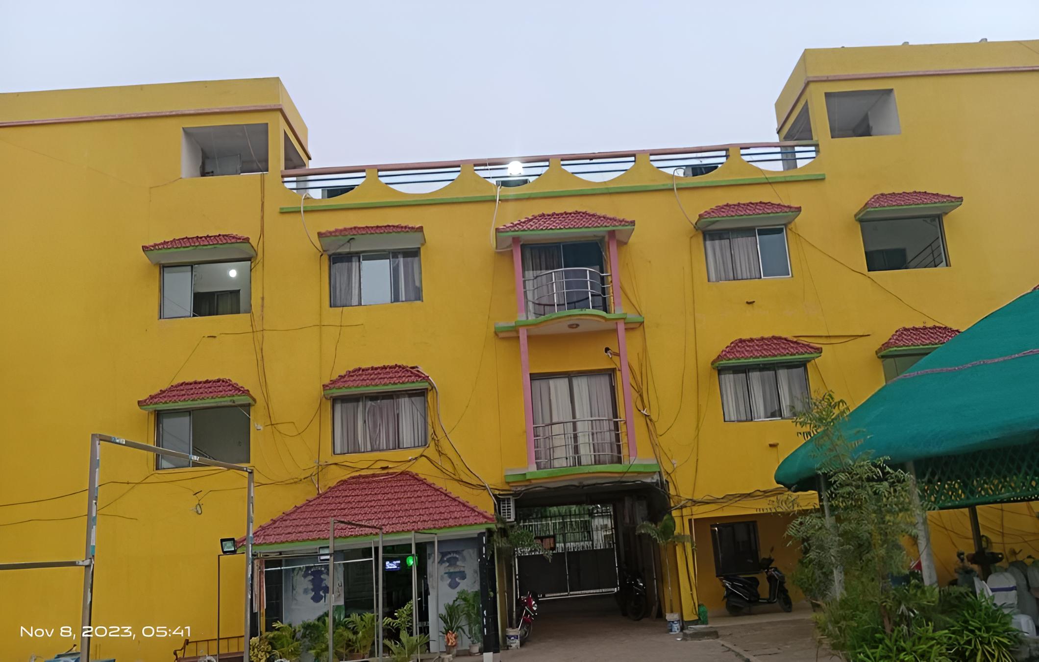 Golden Sea Queen Beach Resort