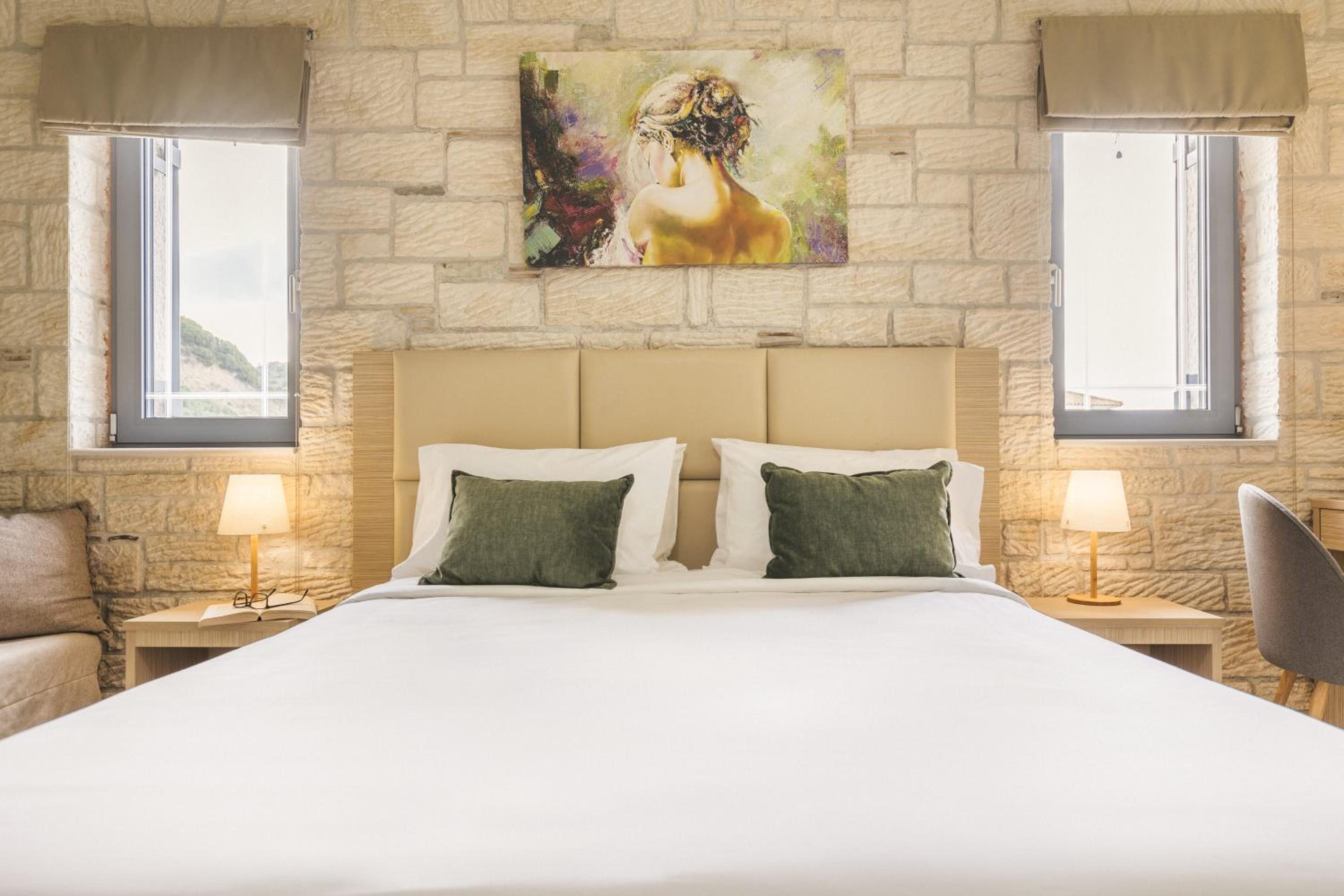 Dreamland Villas
