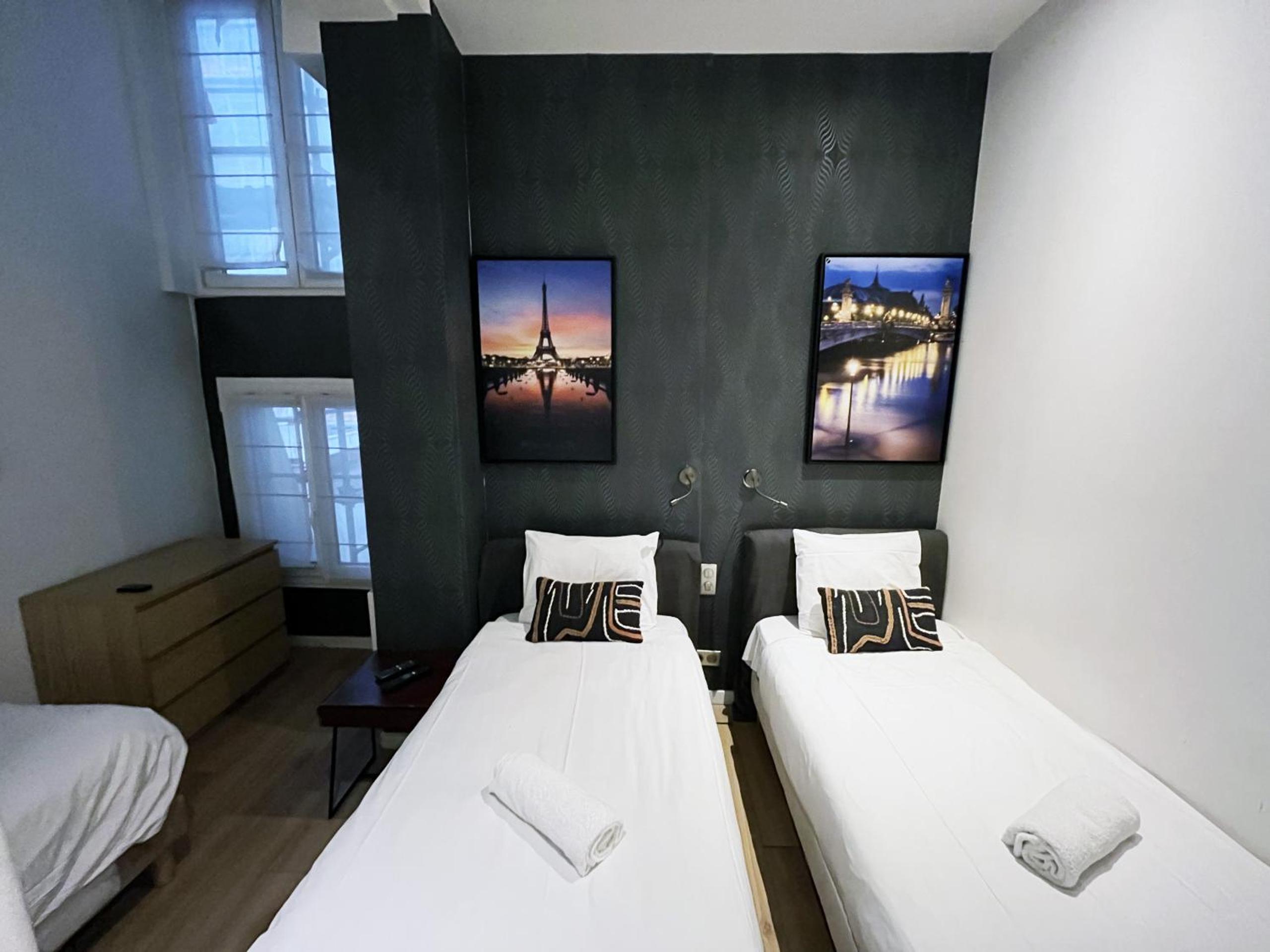 62-LUXURY FLAT CHAMPS ELYSEES (1G)