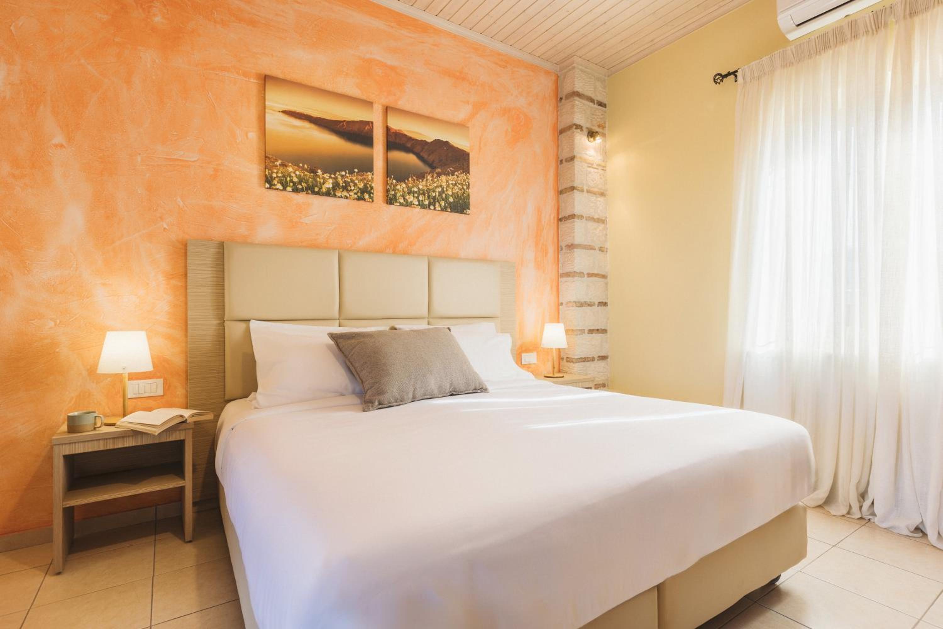 Dreamland Villas