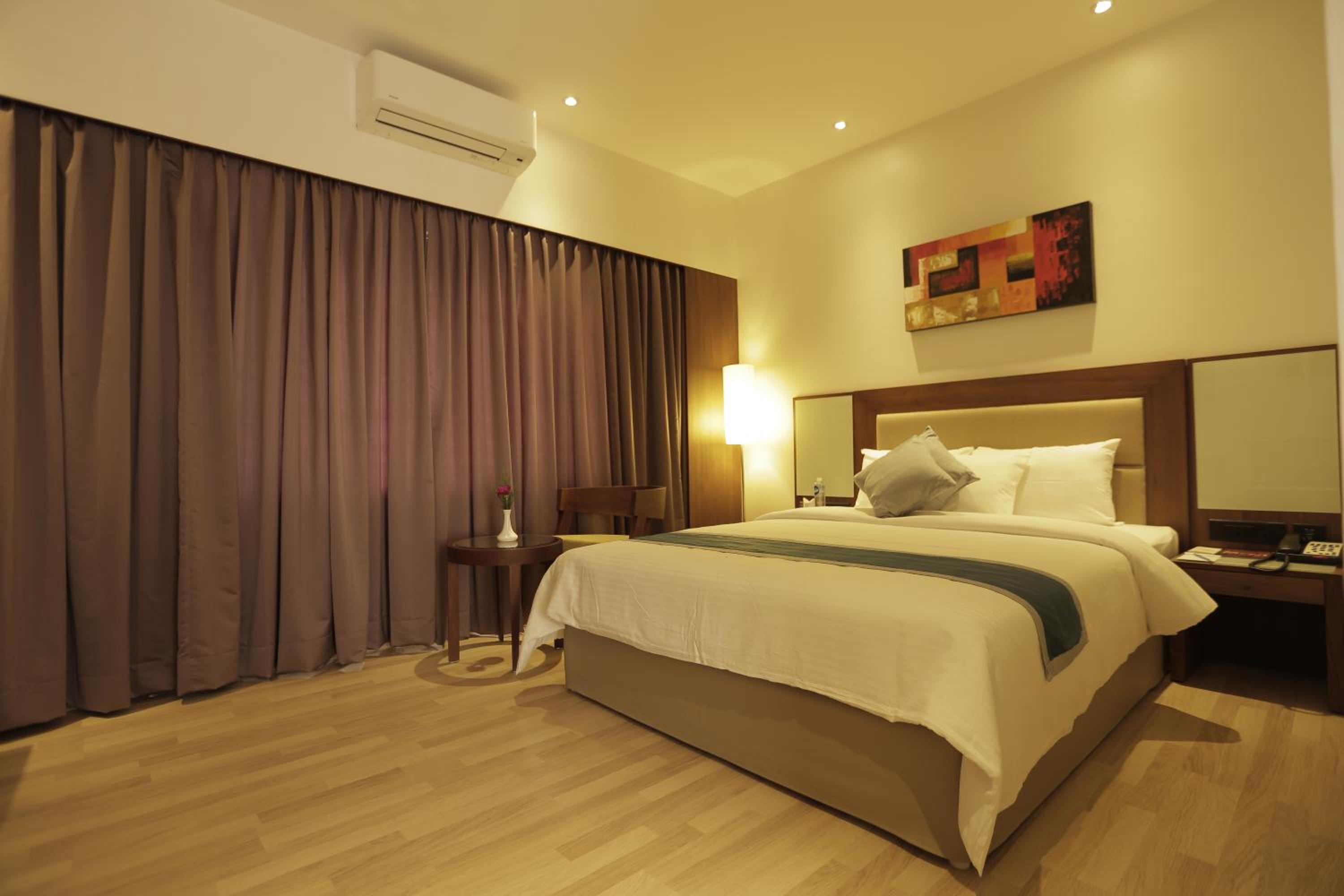 Cochin Vacations - Park Connect - Property Image 4