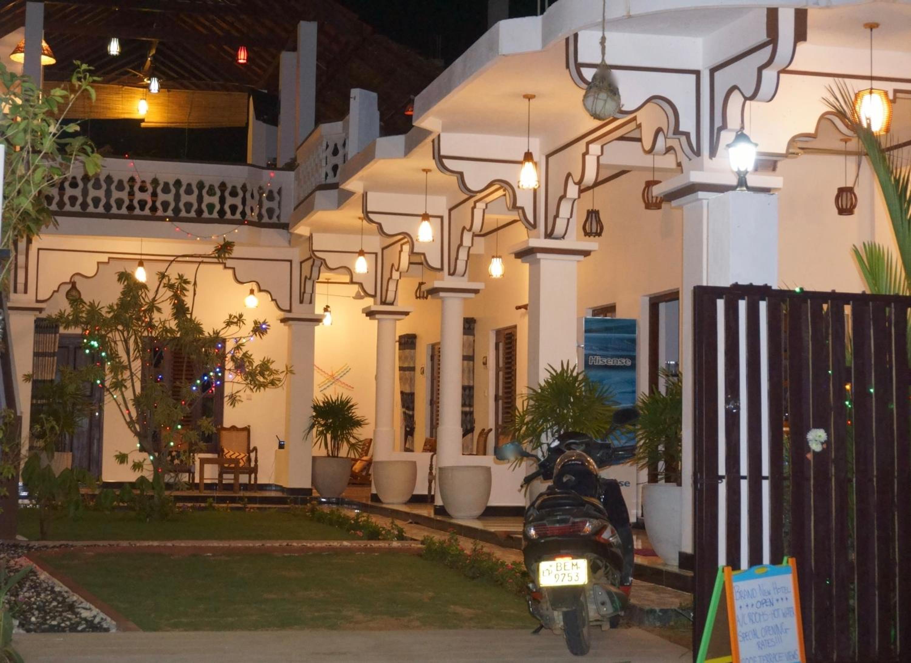 Sunset View Beach Hotel