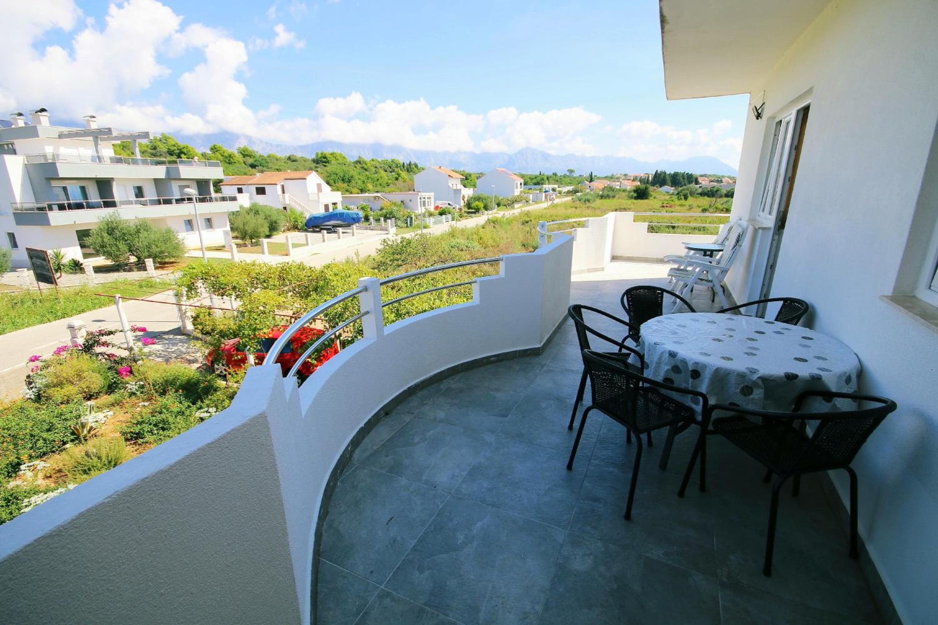 Apartments Orest view 4