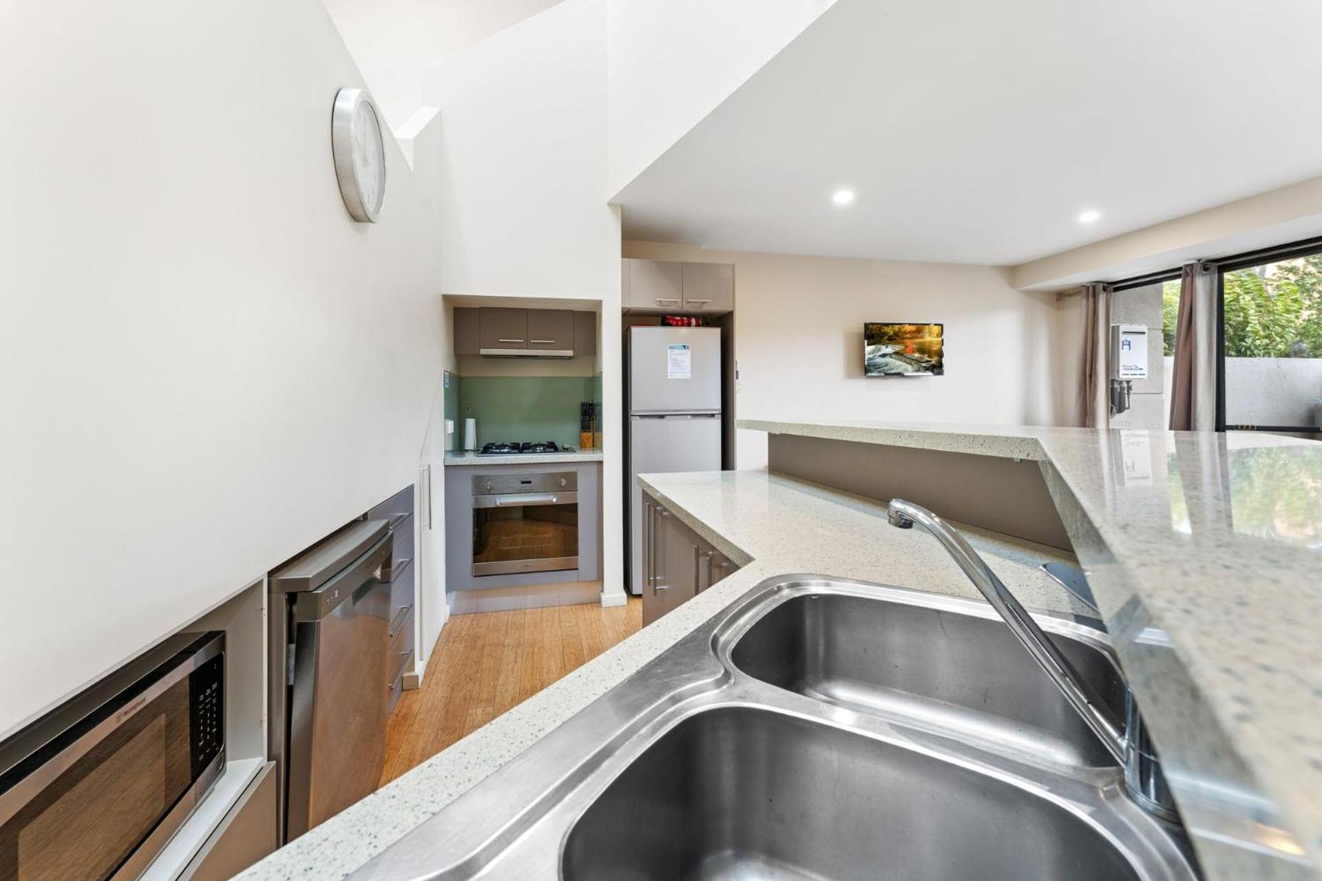 Khione 6 Modern 2 bedroom Townhouse
