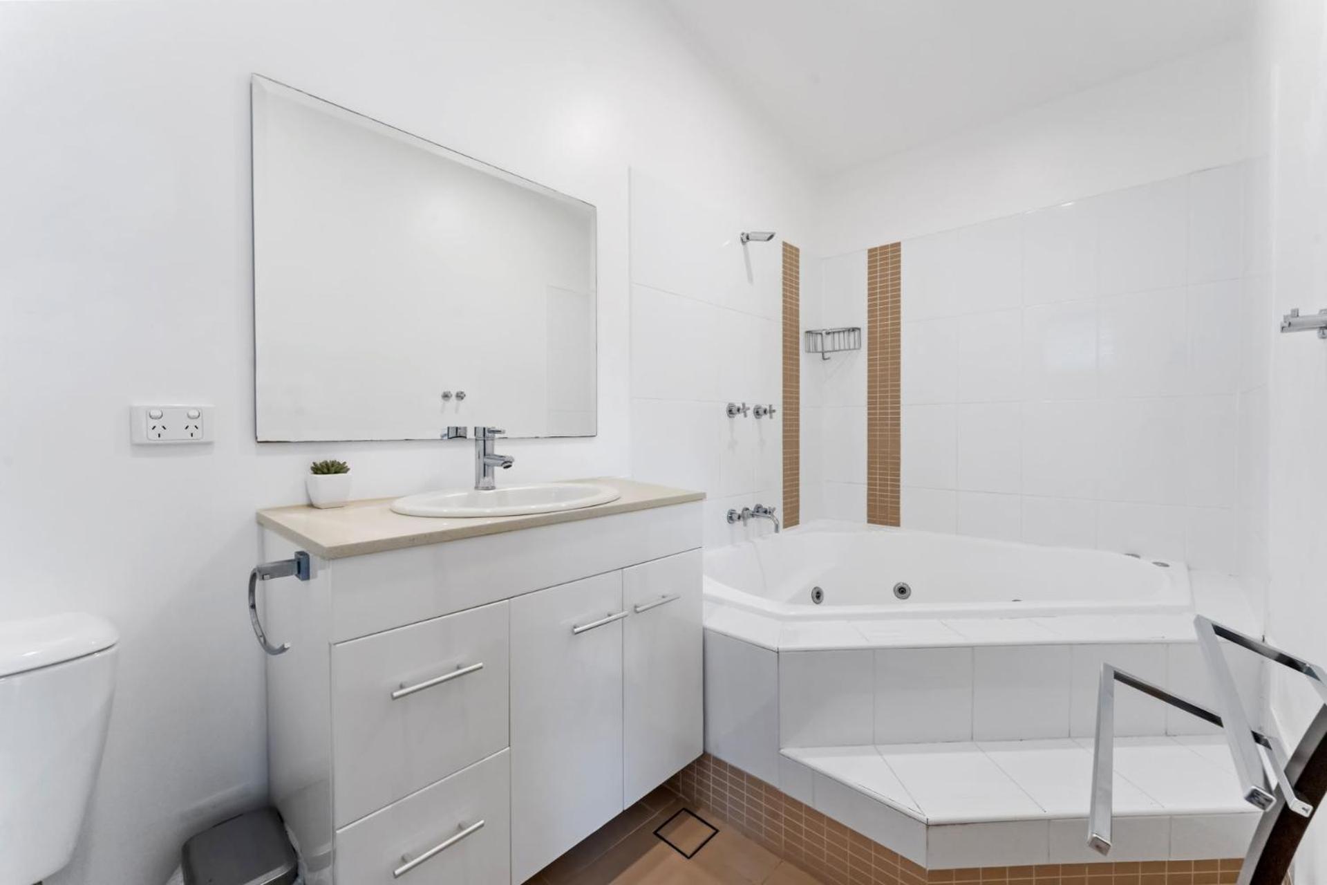 Khione 6 Modern 2 bedroom Townhouse