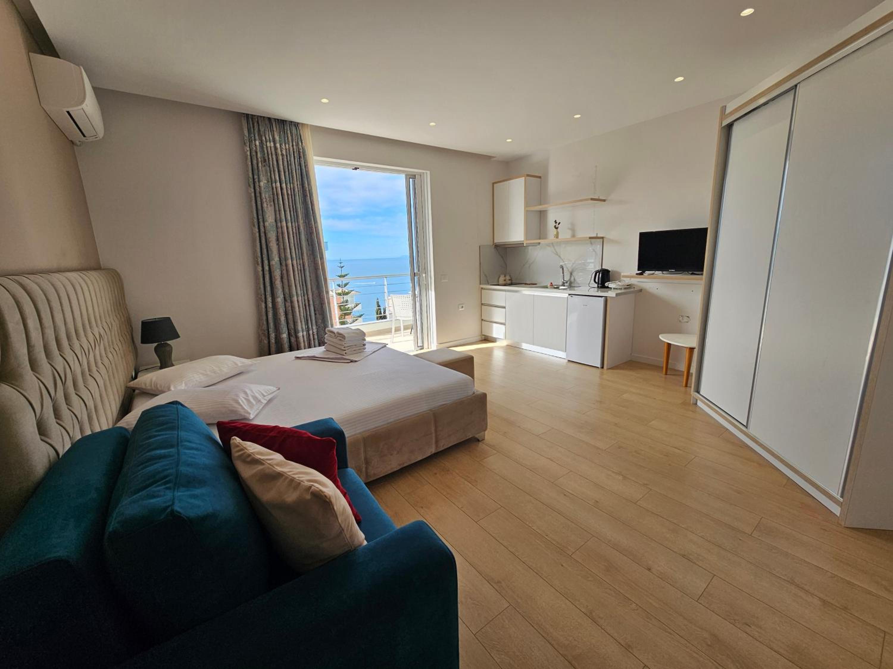 Dani's Apartments